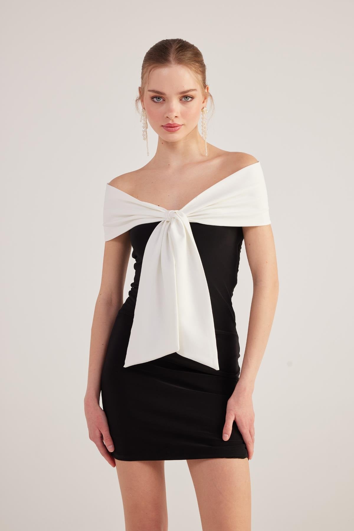 Madonna Yaka Mini Octavia Elbise Siyah