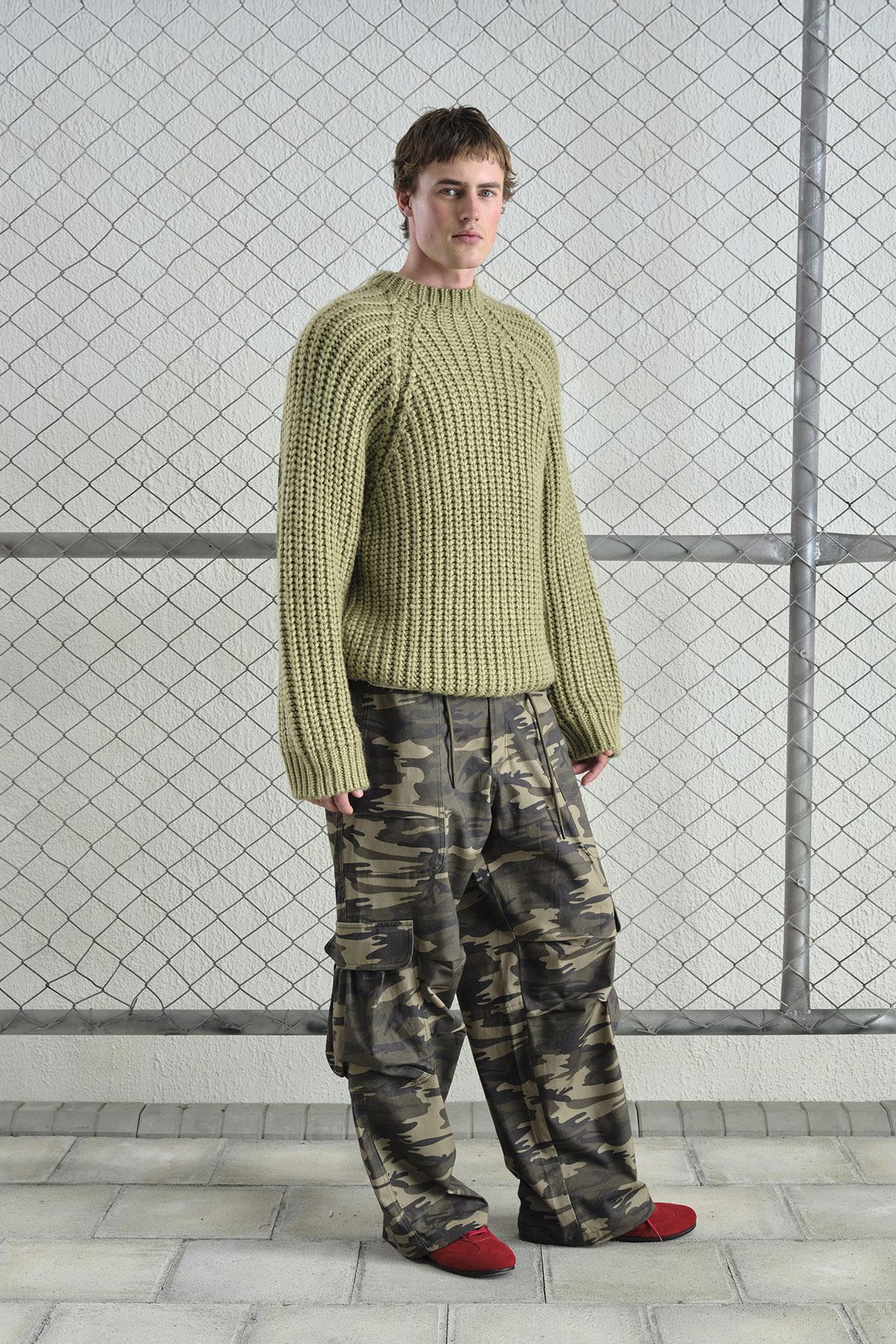 BOL KESİM BASKILI KALIN ÖRGÜLÜ TRİKO HAKİ KAZAK