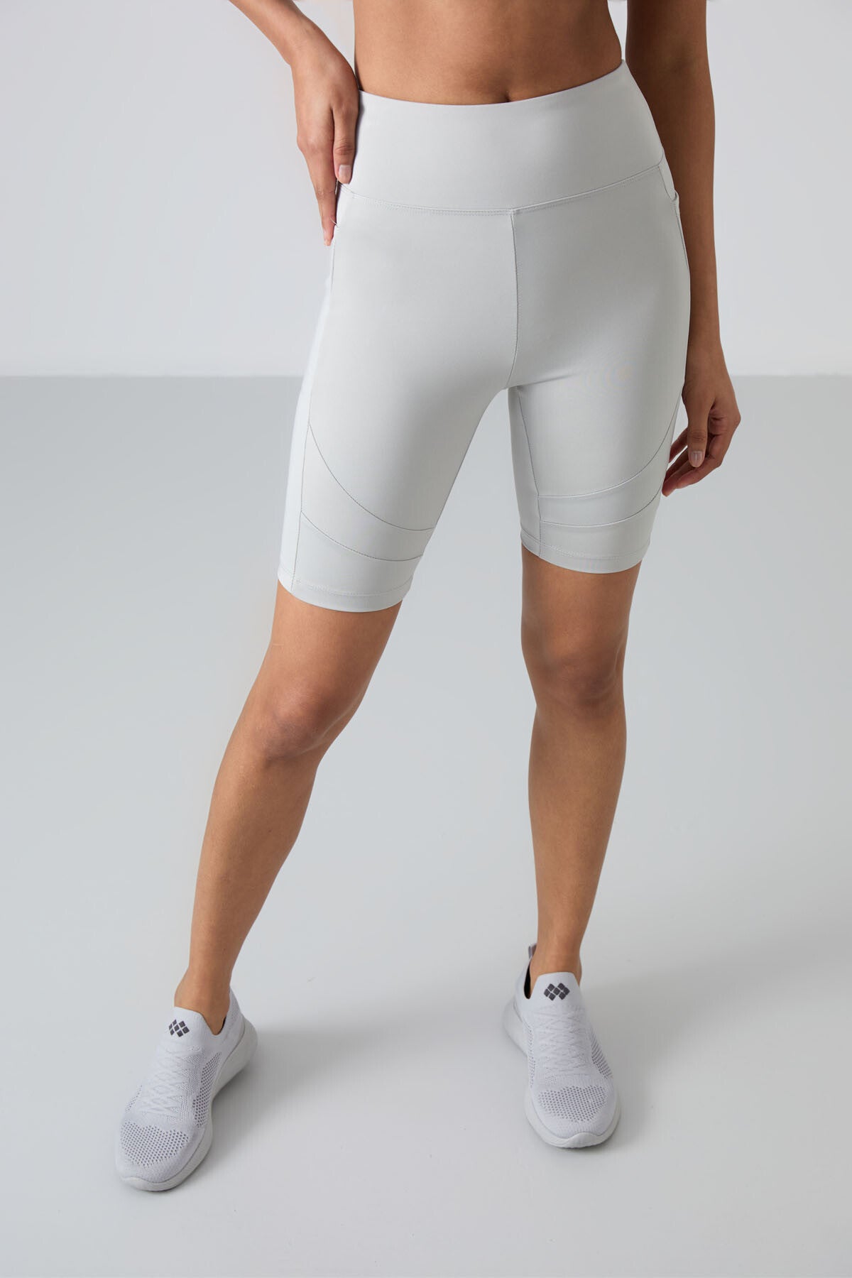 Taş Esnek Standart Fit Performans Kadın Biker Tayt - 91012