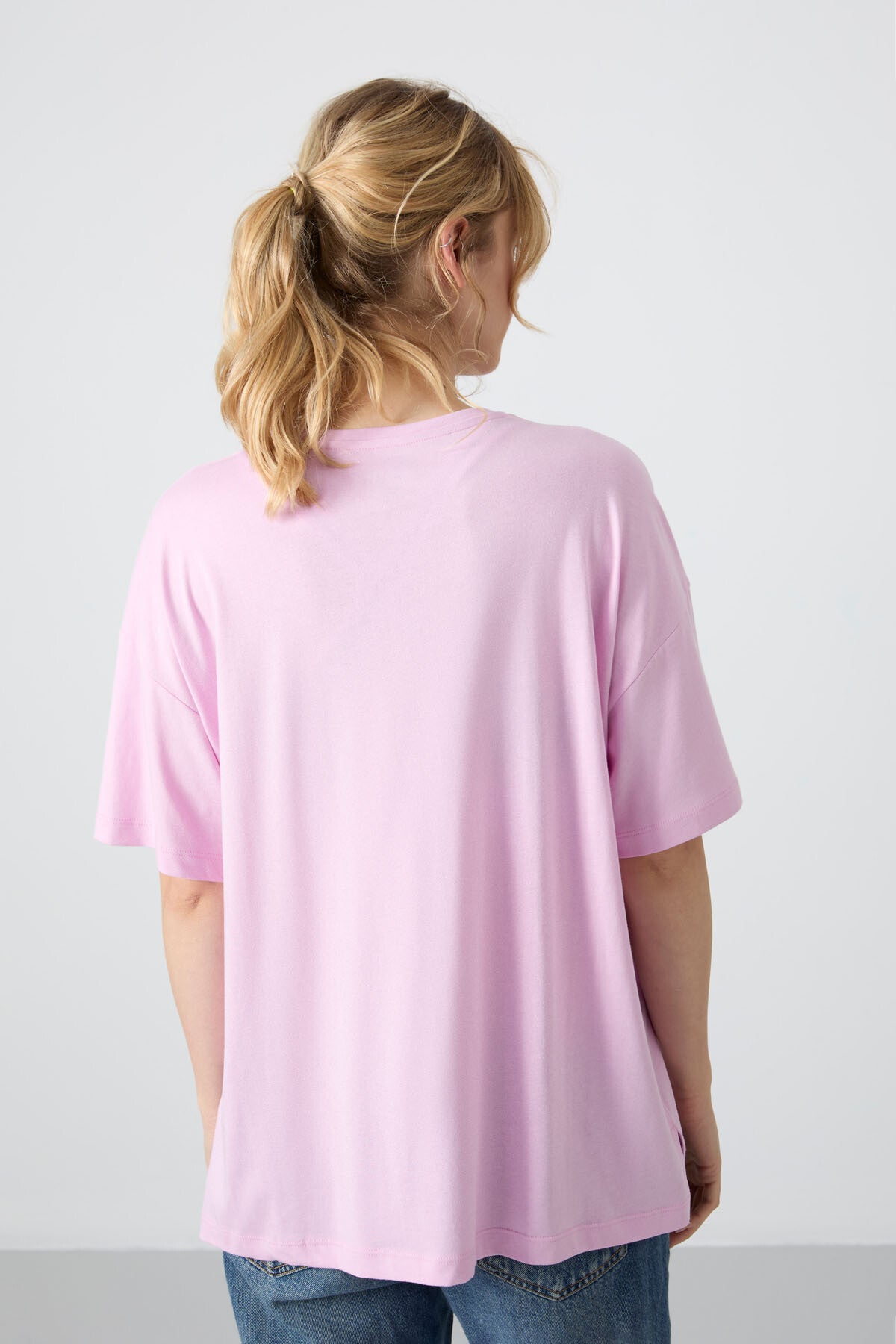 Pembe Penye Modal Yumuşak Tuşeli Oversize Fit Basic Kadın T-Shirt- 97285