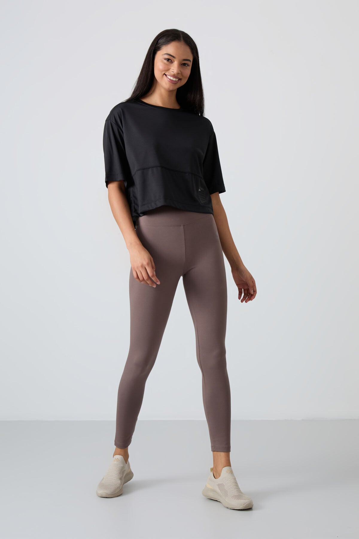 Siyah Nefes Alan Dokulu İnce Esnek Oversize Fit Performans Kadın T-Shirt - 97284