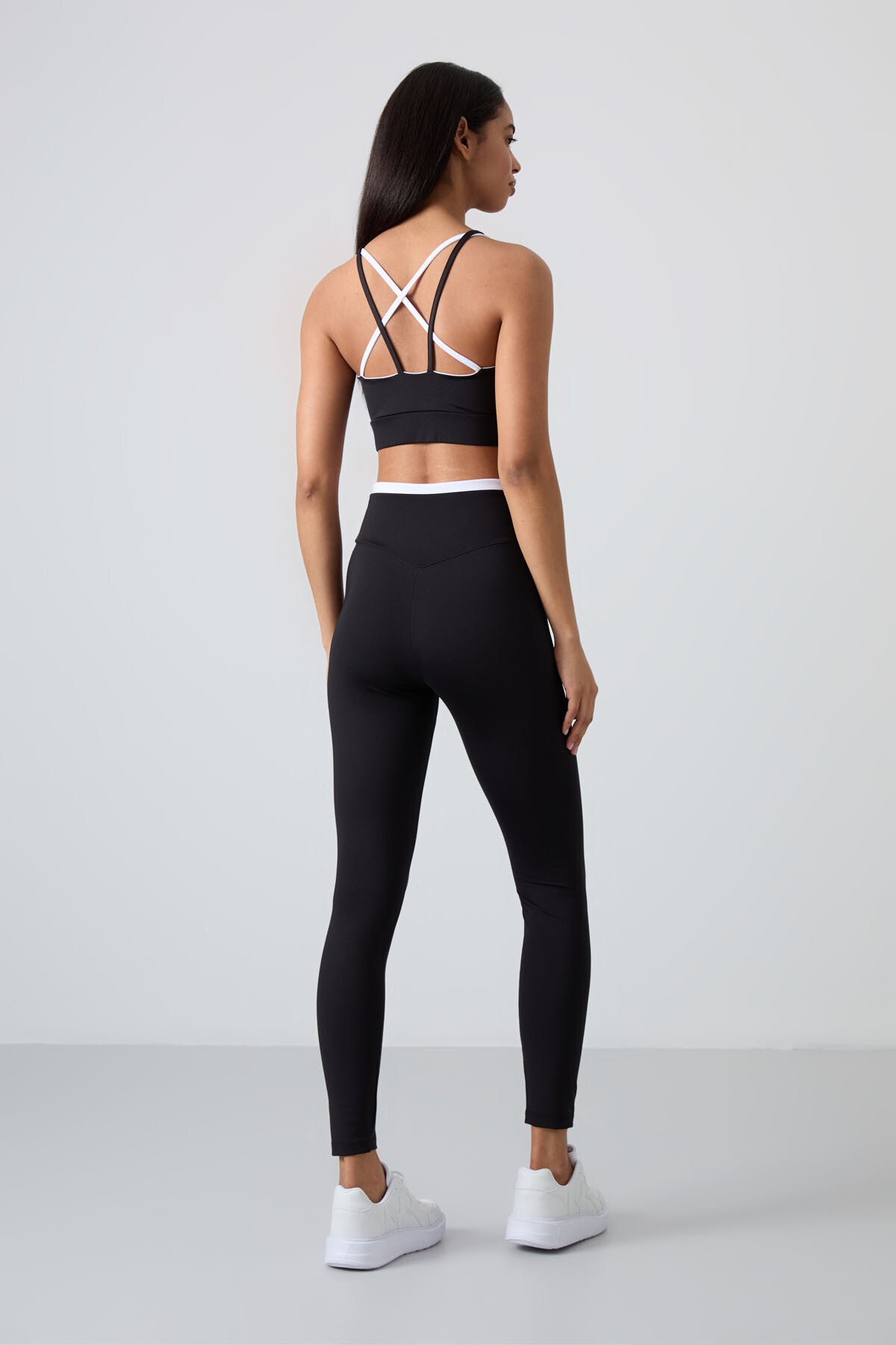 Siyah Esnek Standart Fit Performans Kadın Tayt Takım - 95333