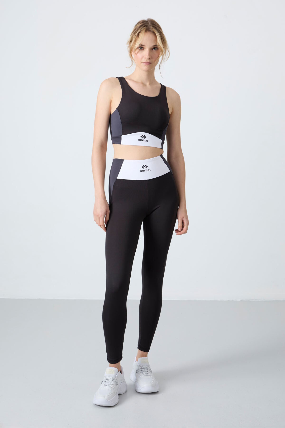Siyah Esnek Standart Fit Performans Kadın Tayt Takım - 95334