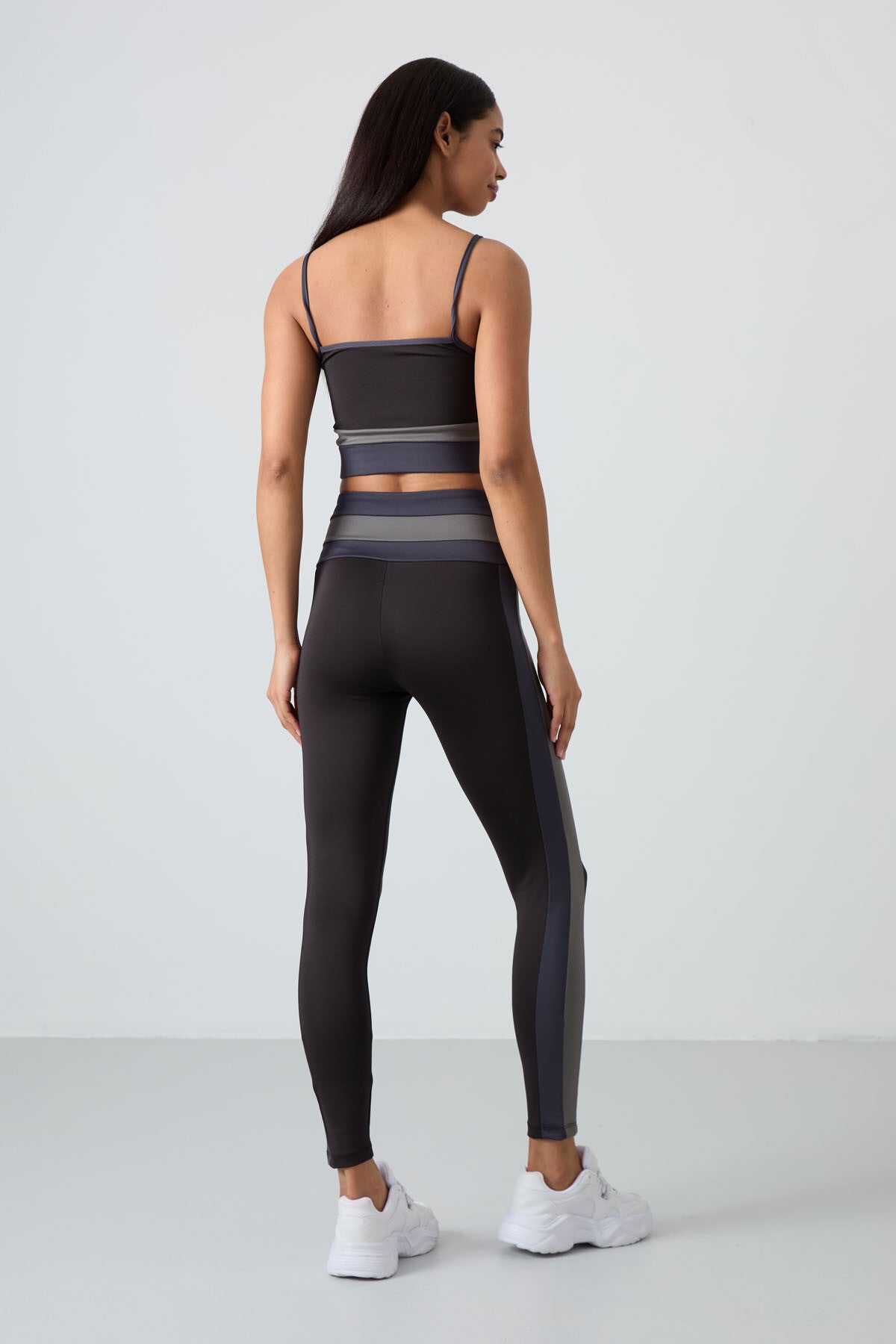 Siyah Esnek Standart Fit Performans Kadın Tayt Takım - 95335