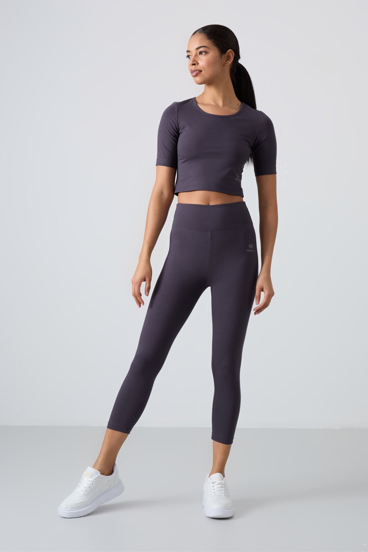 Antrasit Yüksek Bel Kapri-Crop T-Shirt Slim Fit Kadın Tayt Takım - 95285