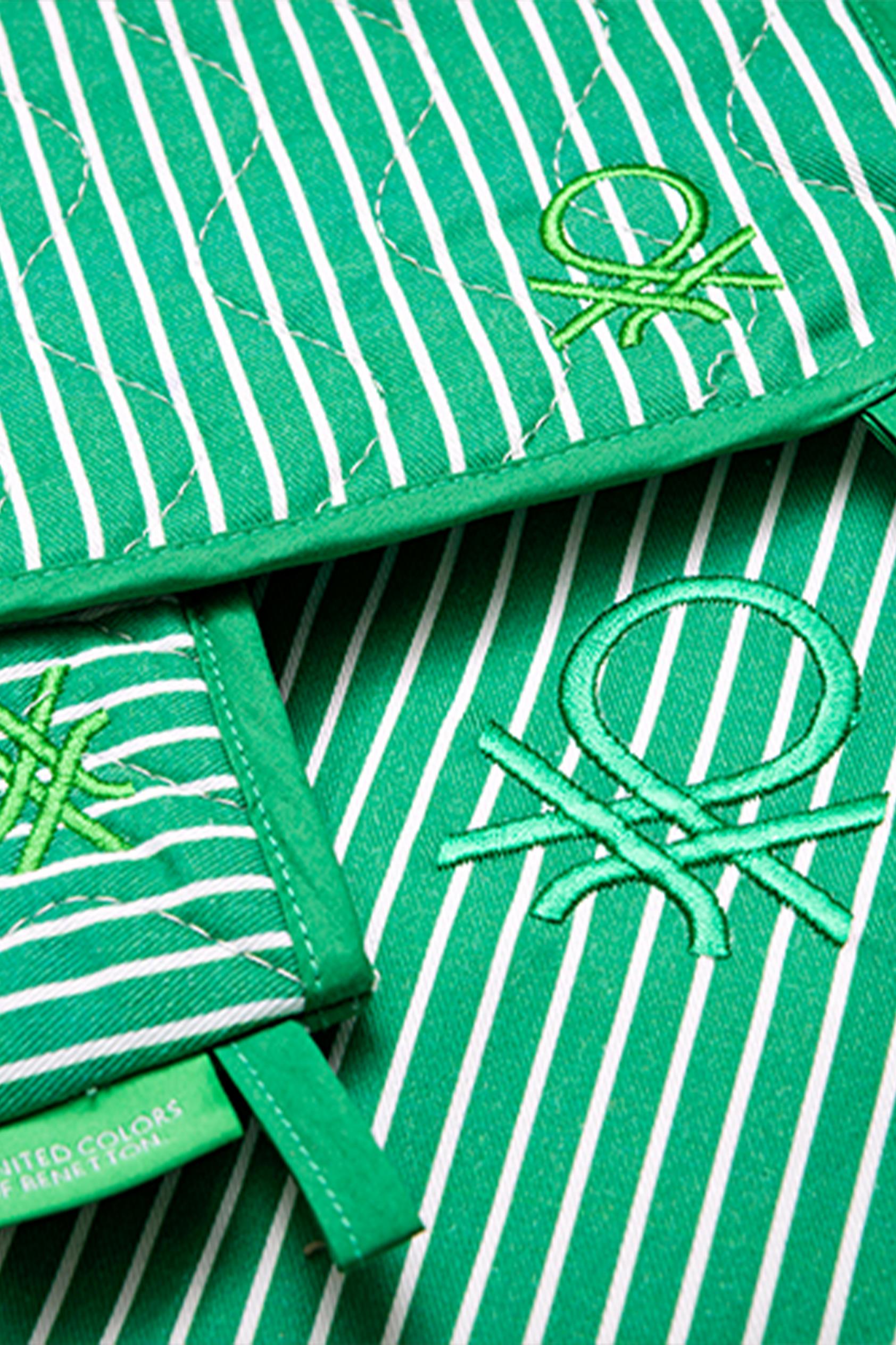 Be-28454-Gr %100 Pamuk Yeşil Çizgili 17*30 Cm-20*20 Cm (Eldiven Ve Tutaç) Mutfak Seti