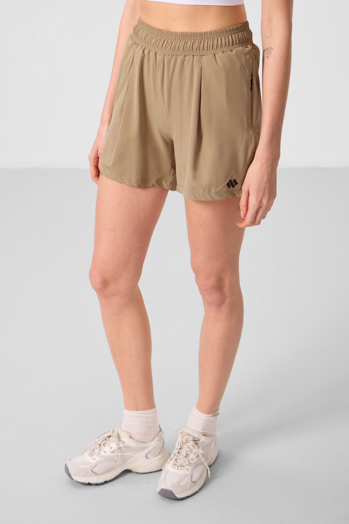 Bej Gizli Cep Fermuarlı Rahat Form Kadın Şort - 91014
