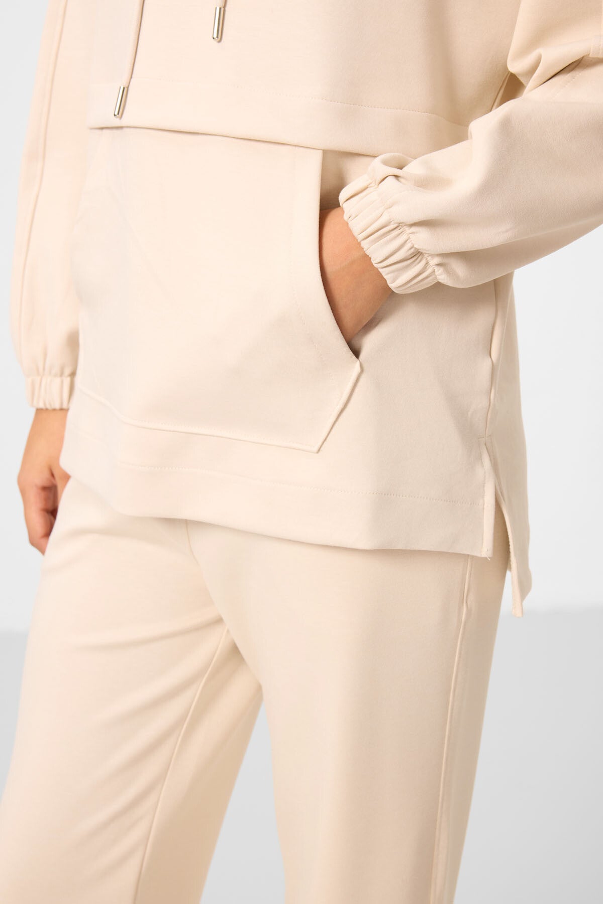 Bej Yumuşak Dokulu Kapüşonlu Oversize Kadın Eşofman Tunik Takım - 95348