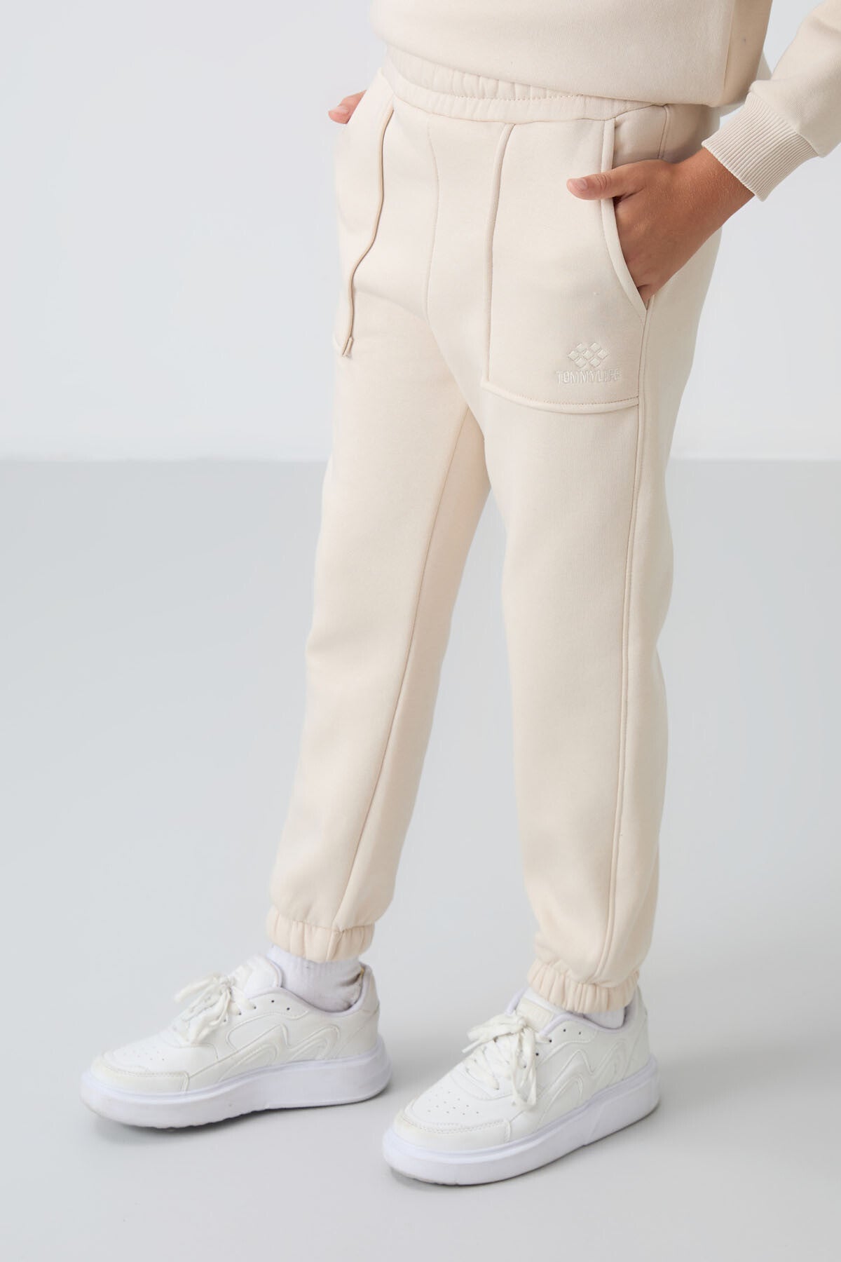 Bej Pamuklu Kalın İçi Tüylü Yumuşak Dokulu Standart Fit Baskılı Erkek Çocuk Eşofman Takım - 11257