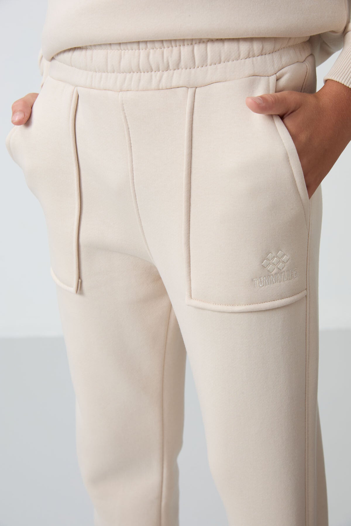 Bej Pamuklu Kalın İçi Tüylü Yumuşak Dokulu Standart Fit Baskılı Erkek Çocuk Eşofman Takım - 11257