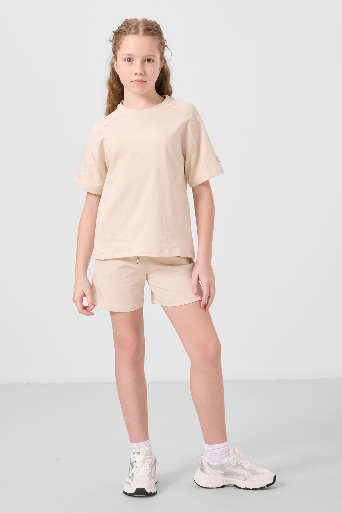 Bej Pamuklu Yumuşak Dokulu Standart Fit Basic Kız Çocuk Şort Takım - 75184