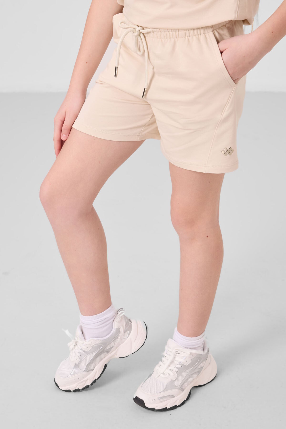 Bej Pamuklu Yumuşak Dokulu Standart Fit Basic Kız Çocuk Şort Takım - 75184