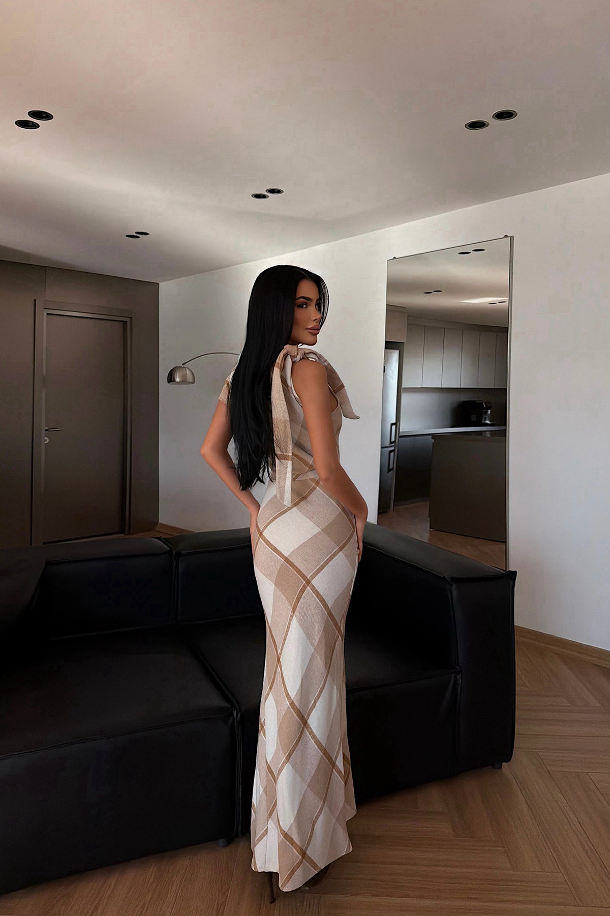 Bej Aveline Desenli Yırtmaçlı Uzun Elbise ATE-4218