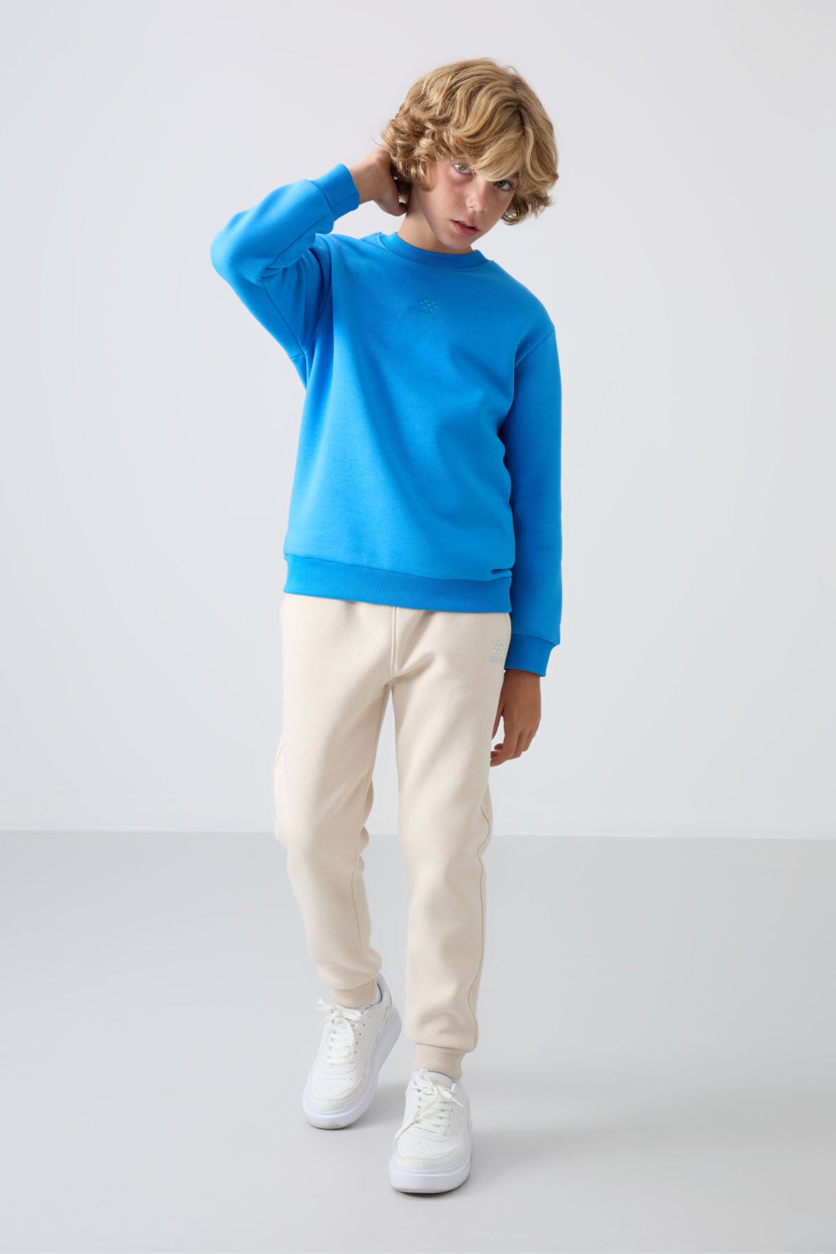 Bej Pamuklu Kalın İçi Tüylü Standart Fit Nakışlı Erkek Çocuk Eşofman Alt - 11224