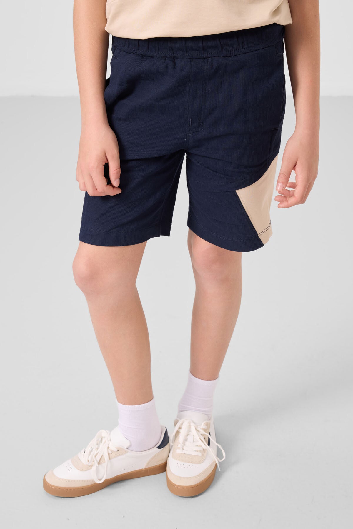 Bej-Lacivert Pamuklu Oversize Fit Dokuma Hafif Esnek Chino Erkek Çocuk Şort Takım - 11275