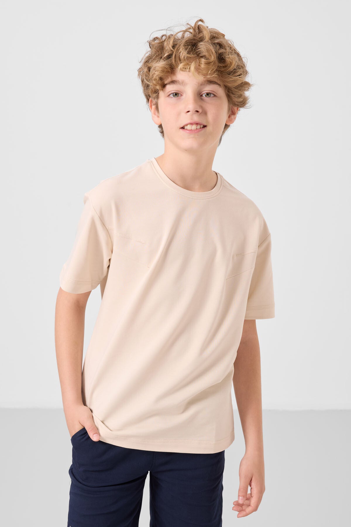 Bej-Lacivert Pamuklu Oversize Fit Dokuma Hafif Esnek Chino Erkek Çocuk Şort Takım - 11277