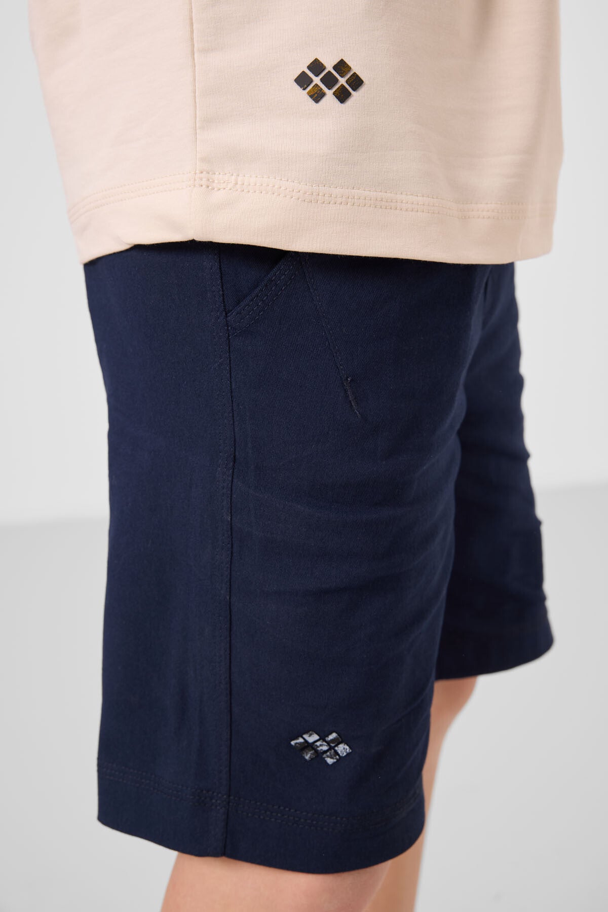 Bej-Lacivert Pamuklu Oversize Fit Dokuma Hafif Esnek Chino Erkek Çocuk Şort Takım - 11277