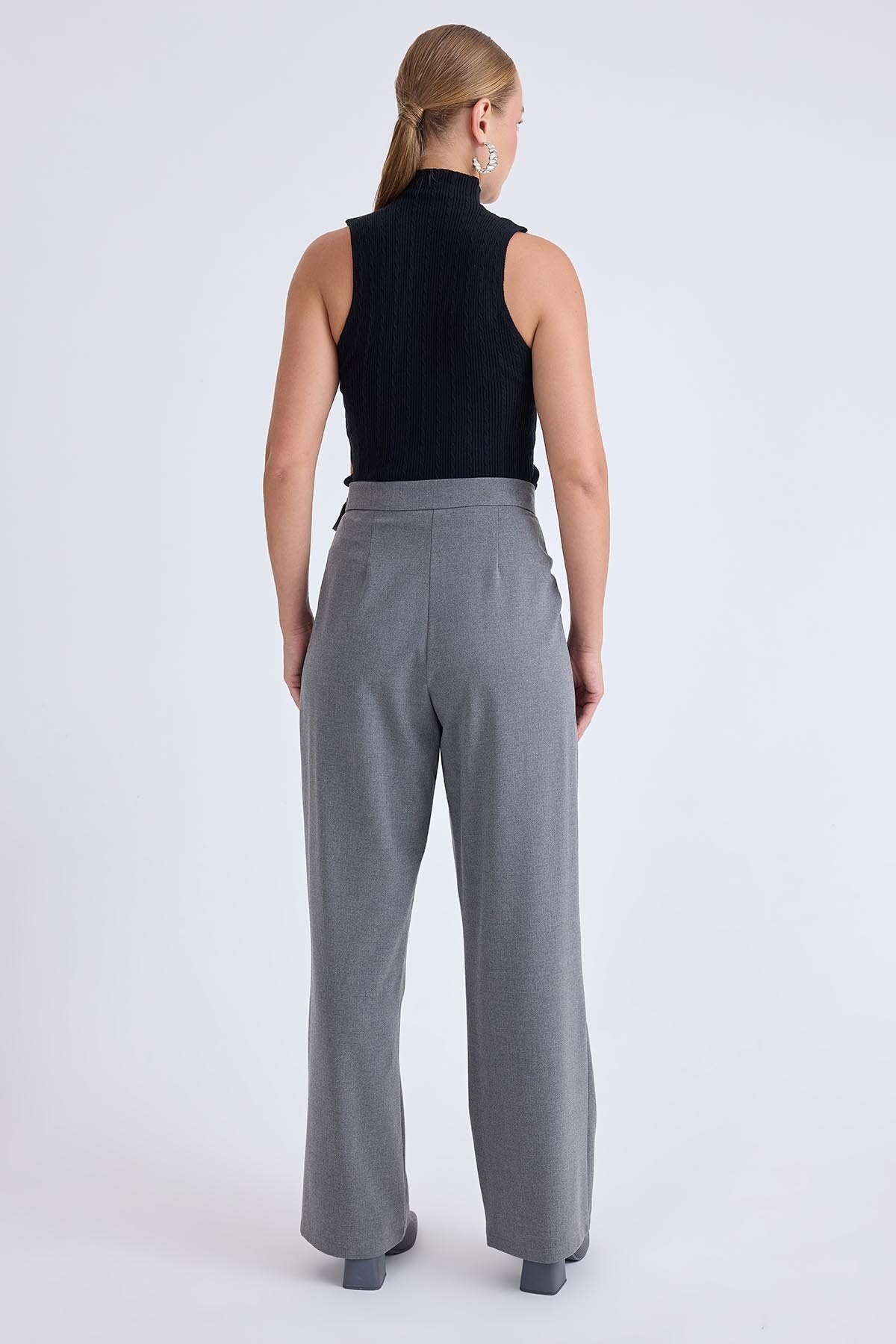 Beli Bağcıklı Geniş Paça Pantolon