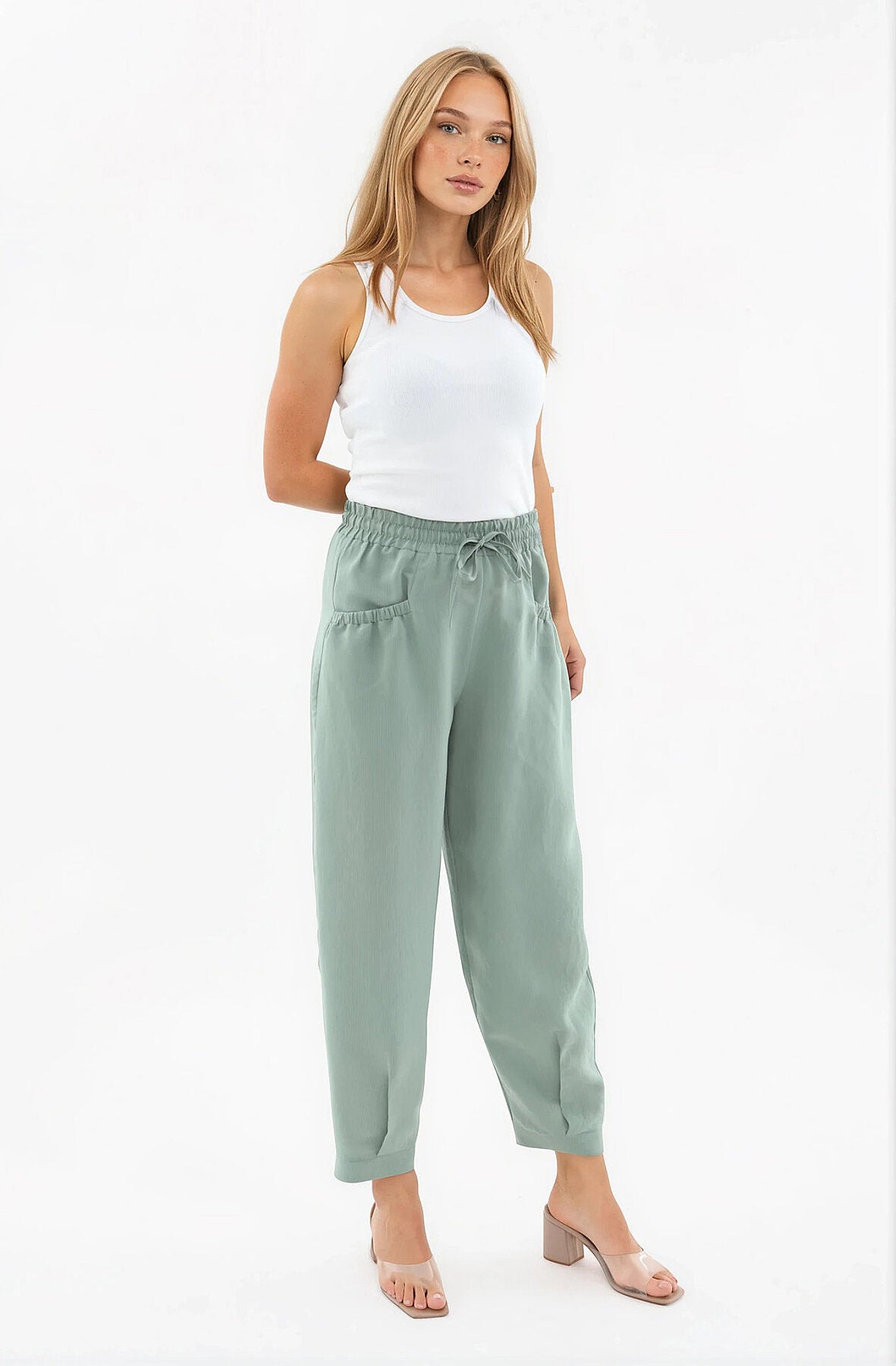 Beli Lastikli Cep Detaylı Çizgili Pantolon