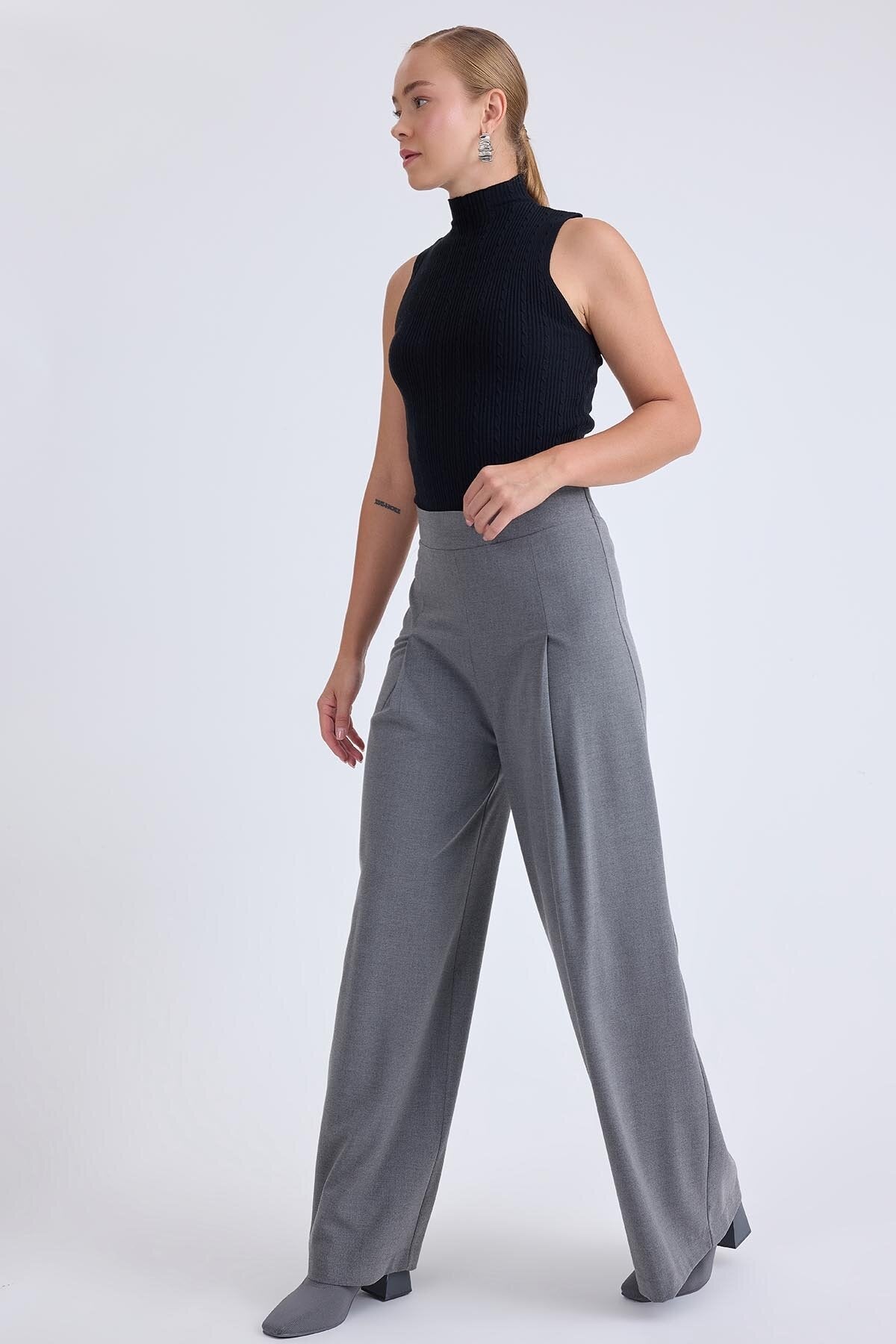 Beli Lastikli Pileli Geniş Paça Pantolon