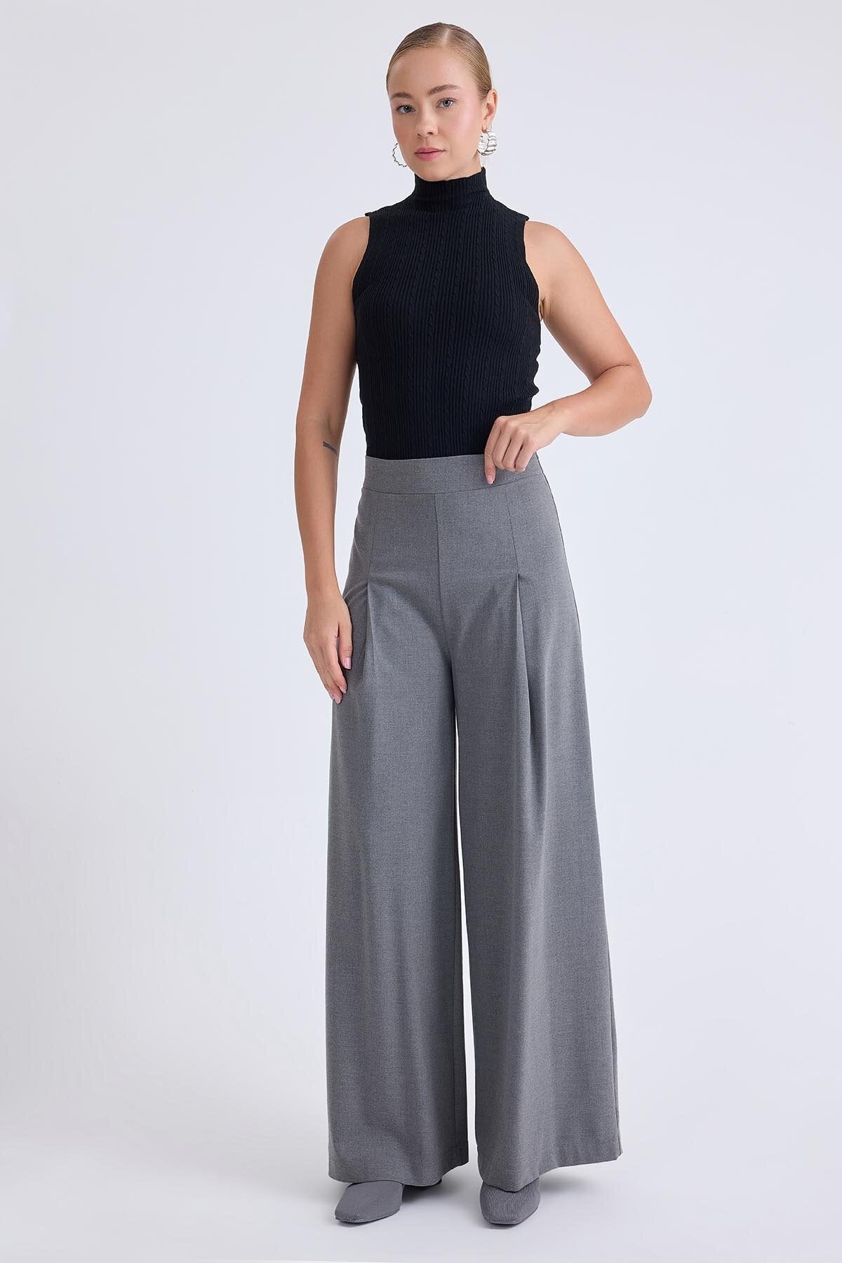 Beli Lastikli Pileli Geniş Paça Pantolon