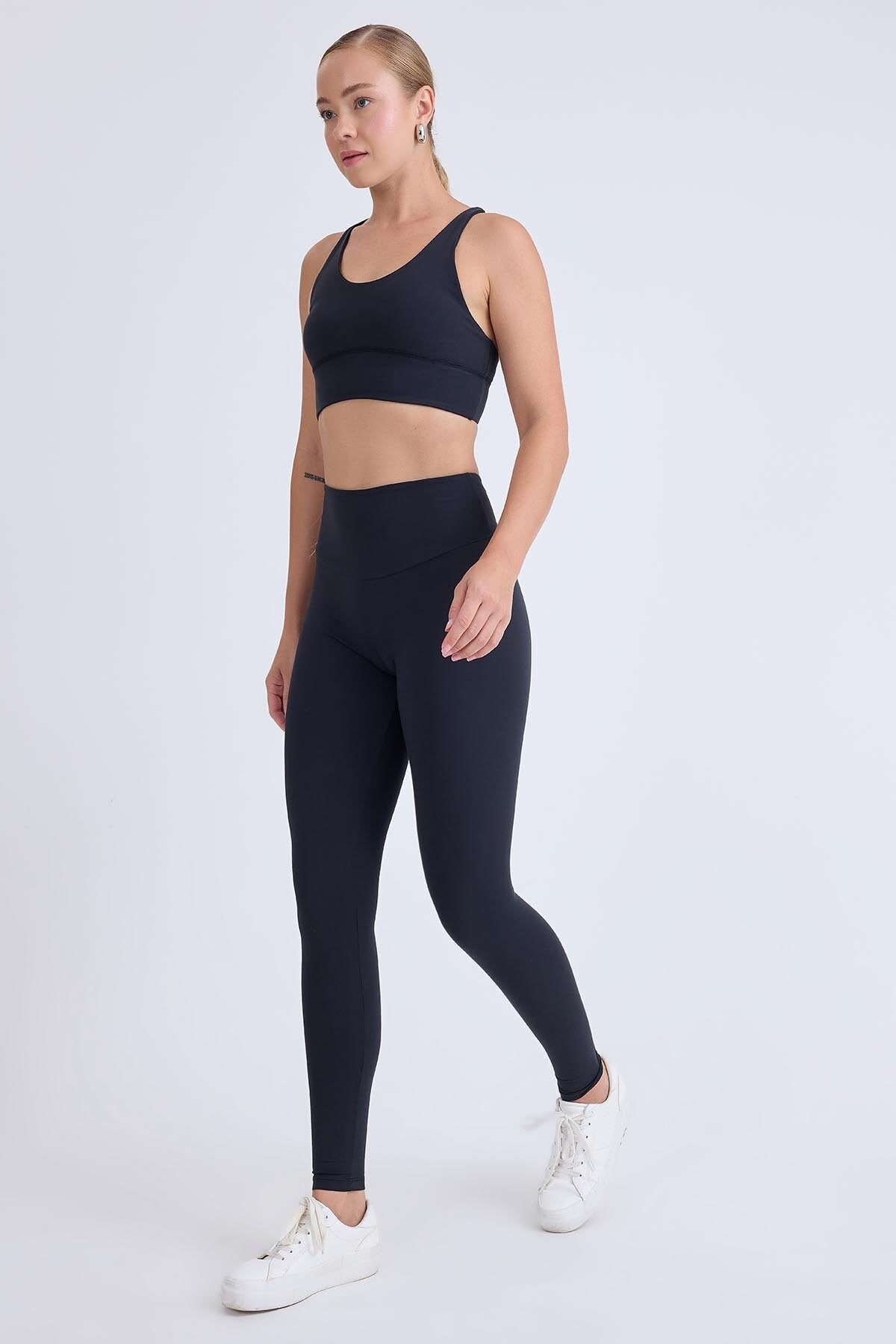 Beli Lastikli Spor Tayt