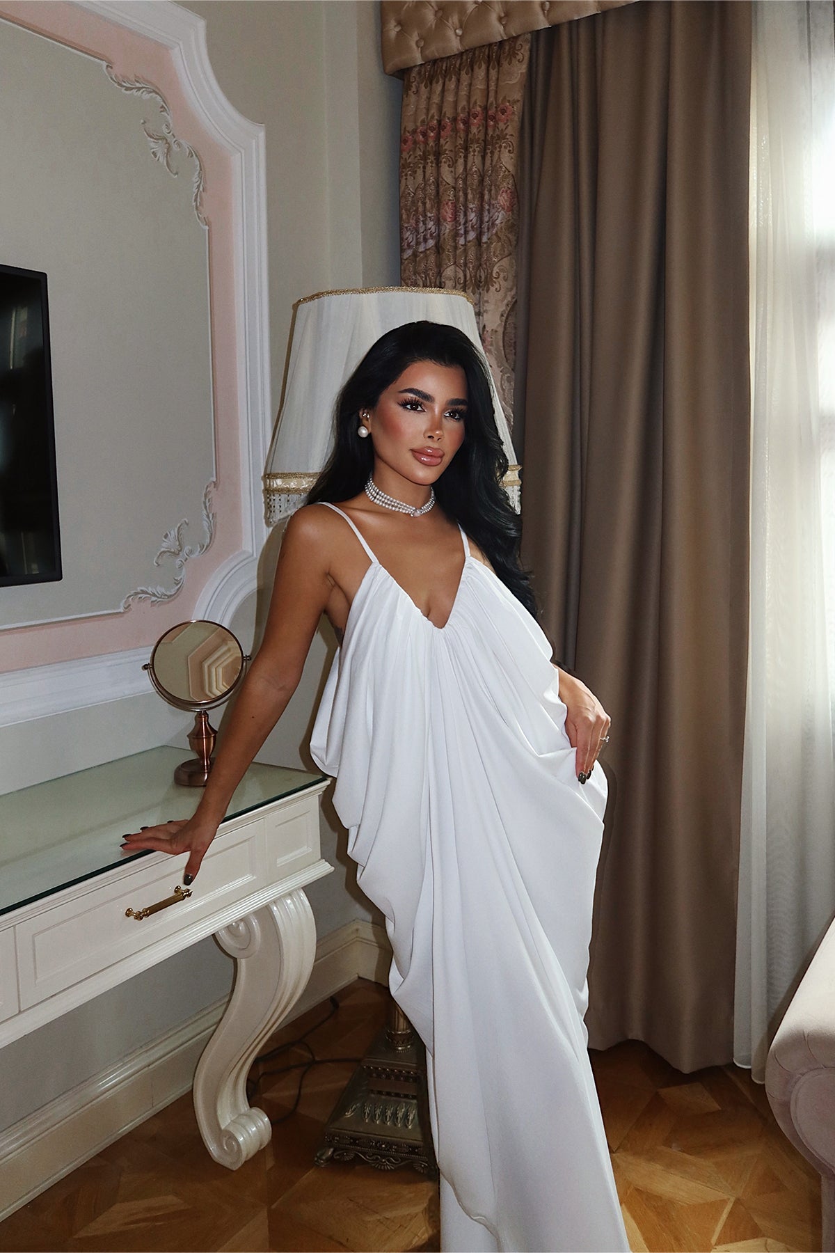 Beyaz Tulula Uzun Saten Elbise ATE-3678