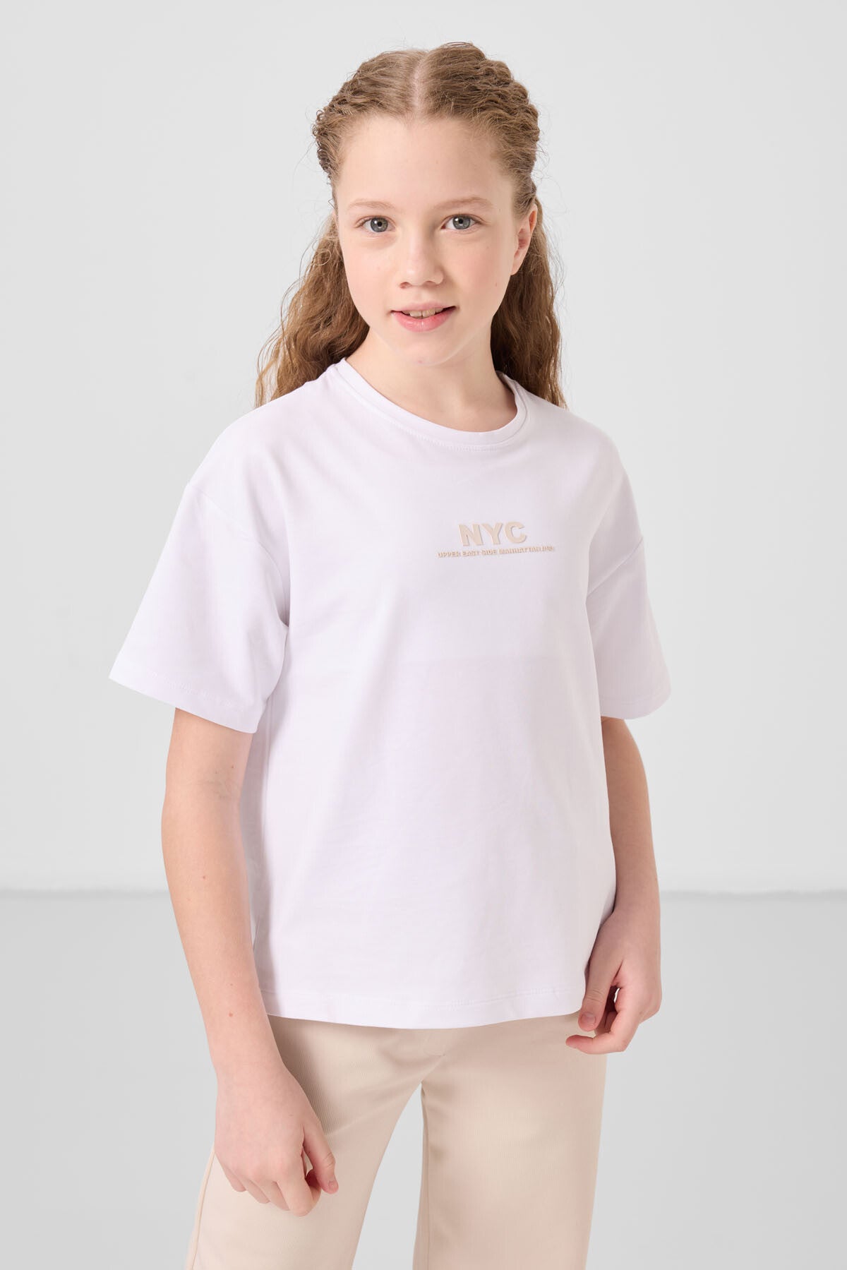 Beyaz-Bej O Yaka Baskılı Geniş Paça Standart Fit Kız Çocuk Palazzo Eşofman Takım - 75171