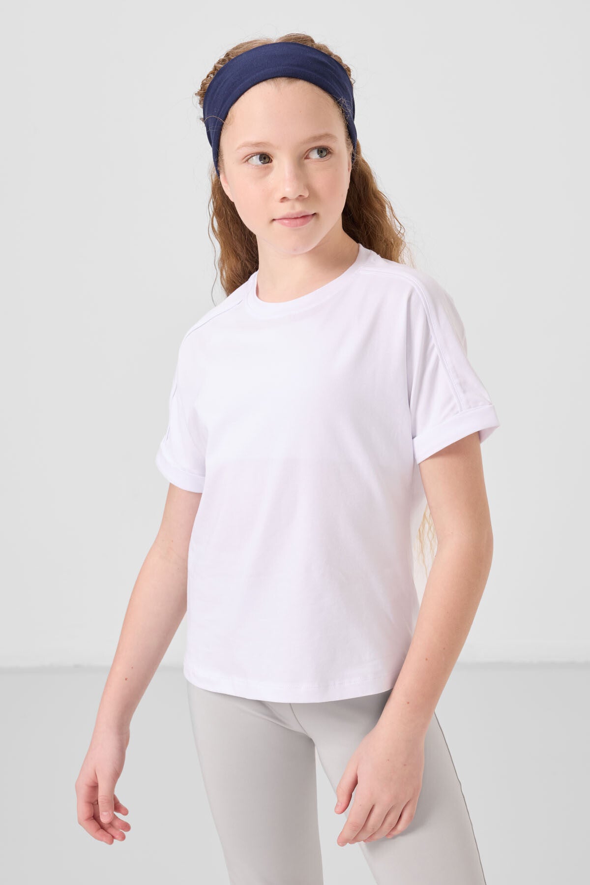 Beyaz Pamuklu O Yaka Oversize Fit Basic Kız Çocuk T-Shirt - 75182