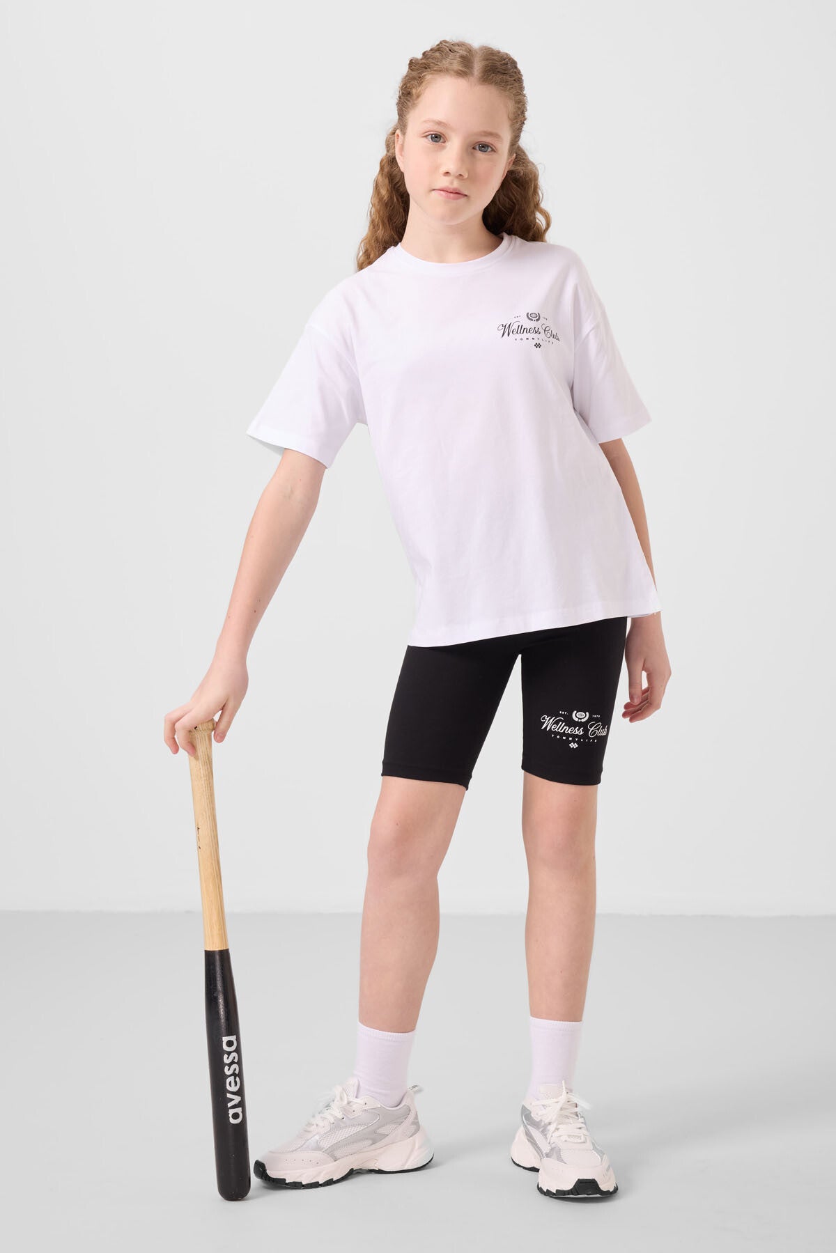 Beyaz-Siyah Pamuklu O Yaka Standart Fit Baskılı Kız Çocuk Tayt Takım - 75190