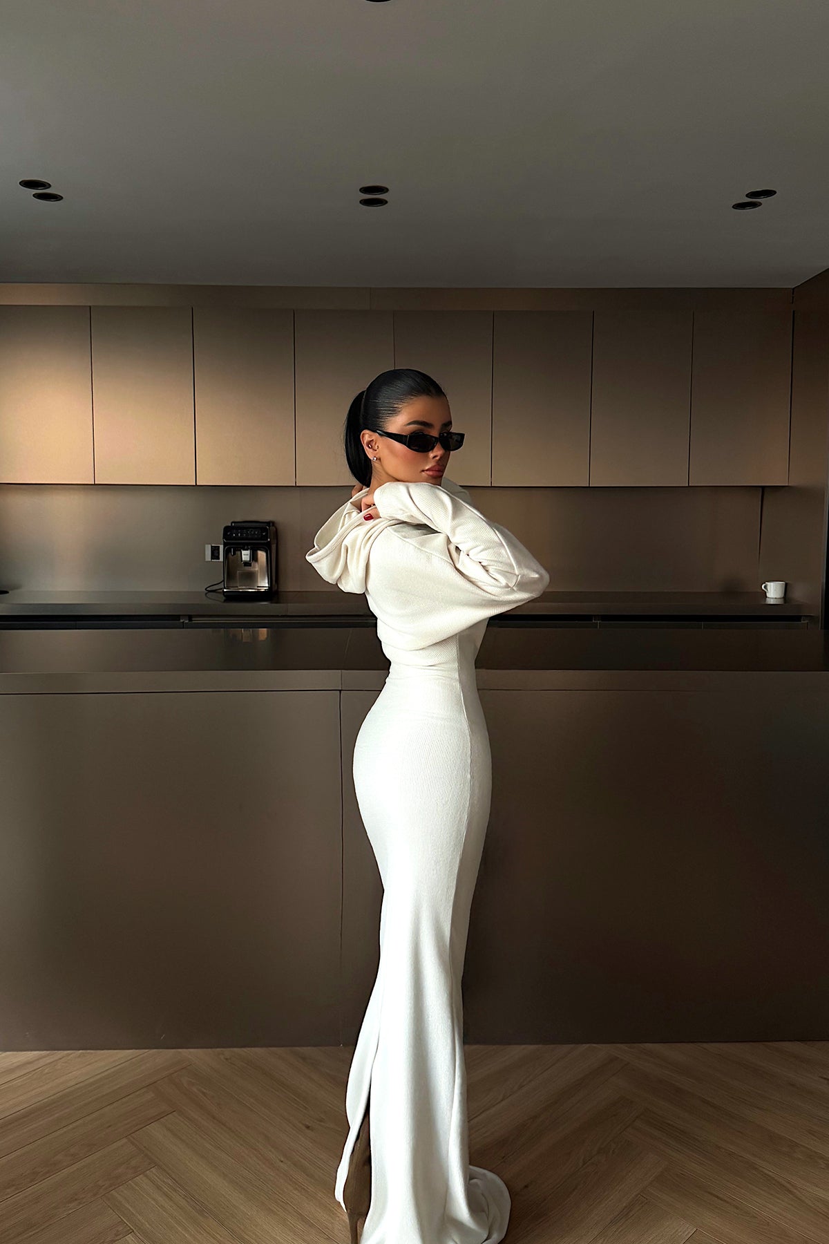 Beyaz Magma Uzun Kapüşonlu Elbise ATE-4363