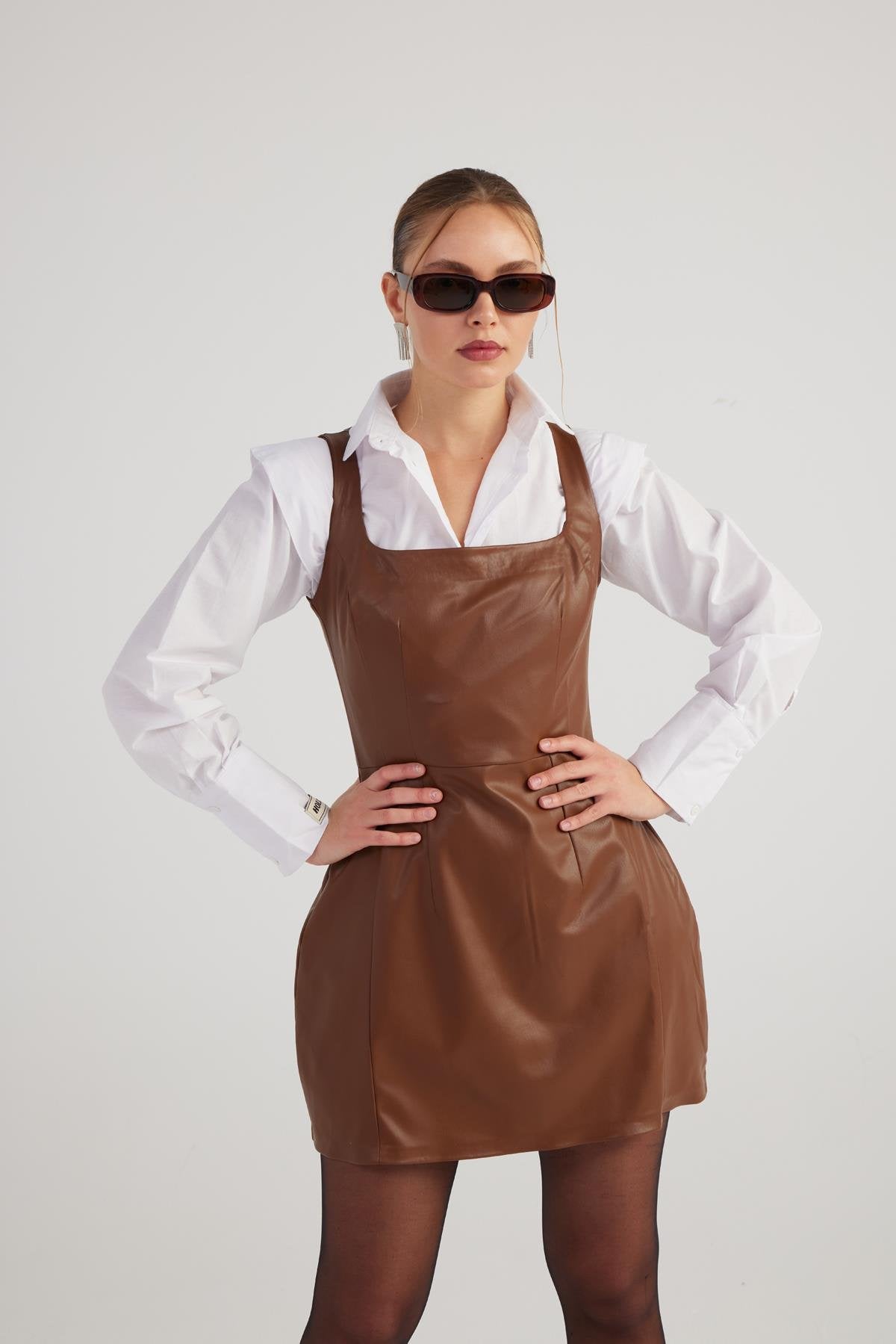 Larissa Elbise Kahve