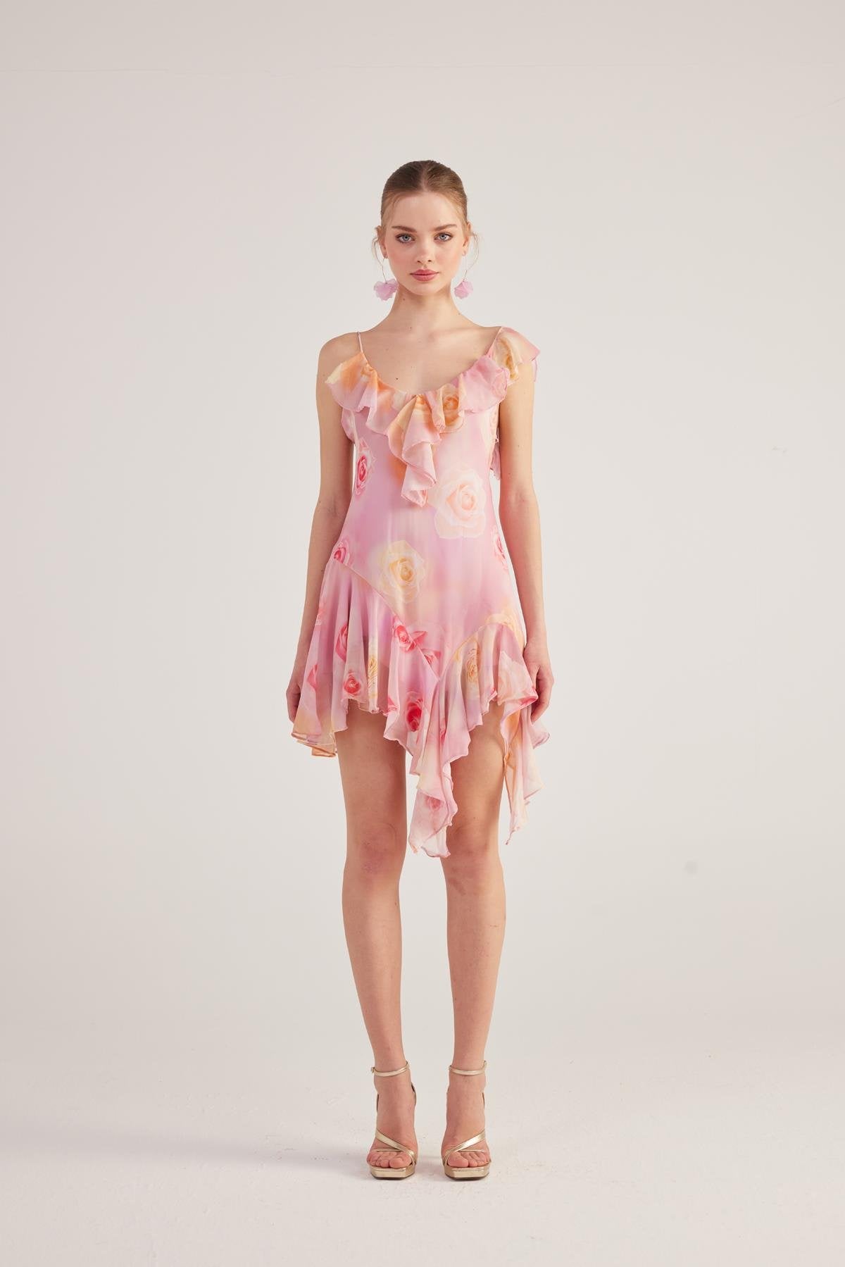 Asimetrik Kesim Sırt Dekolteli Çiçekli Gigi Elbise Pembe Pembe L