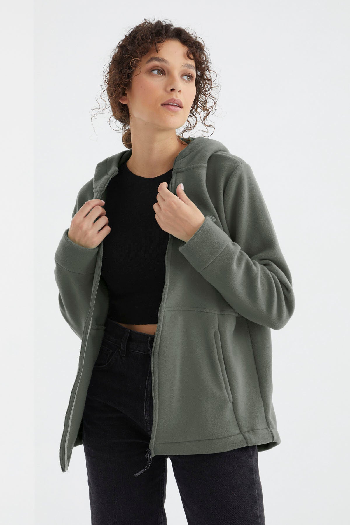 Çağla Kapüşonlu Fermuarlı Rahat Form Kadın Polar Sweatshirt - 97233