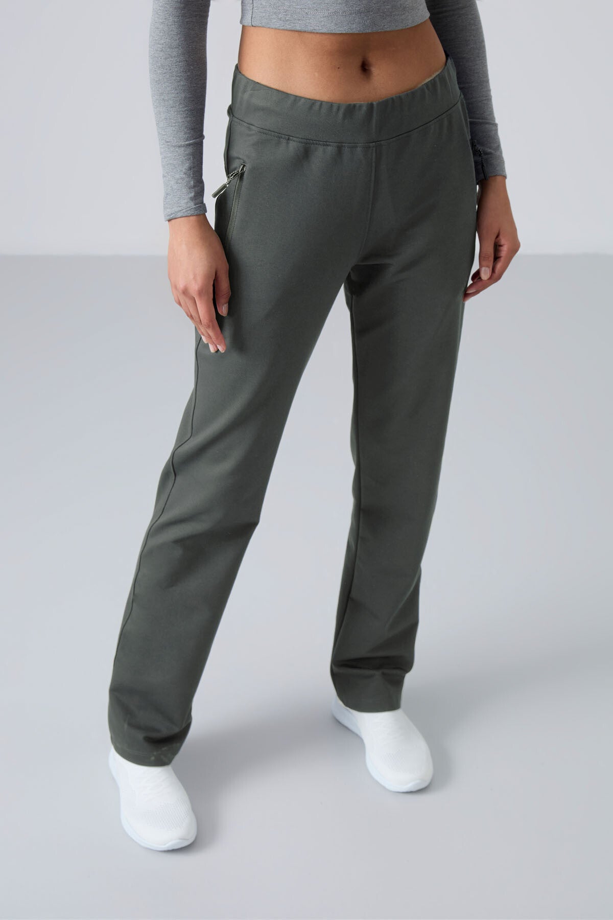 Çağla Fermuar Cepli Rahat Form Klasik Paça Kadın Eşofman Alt - 94195