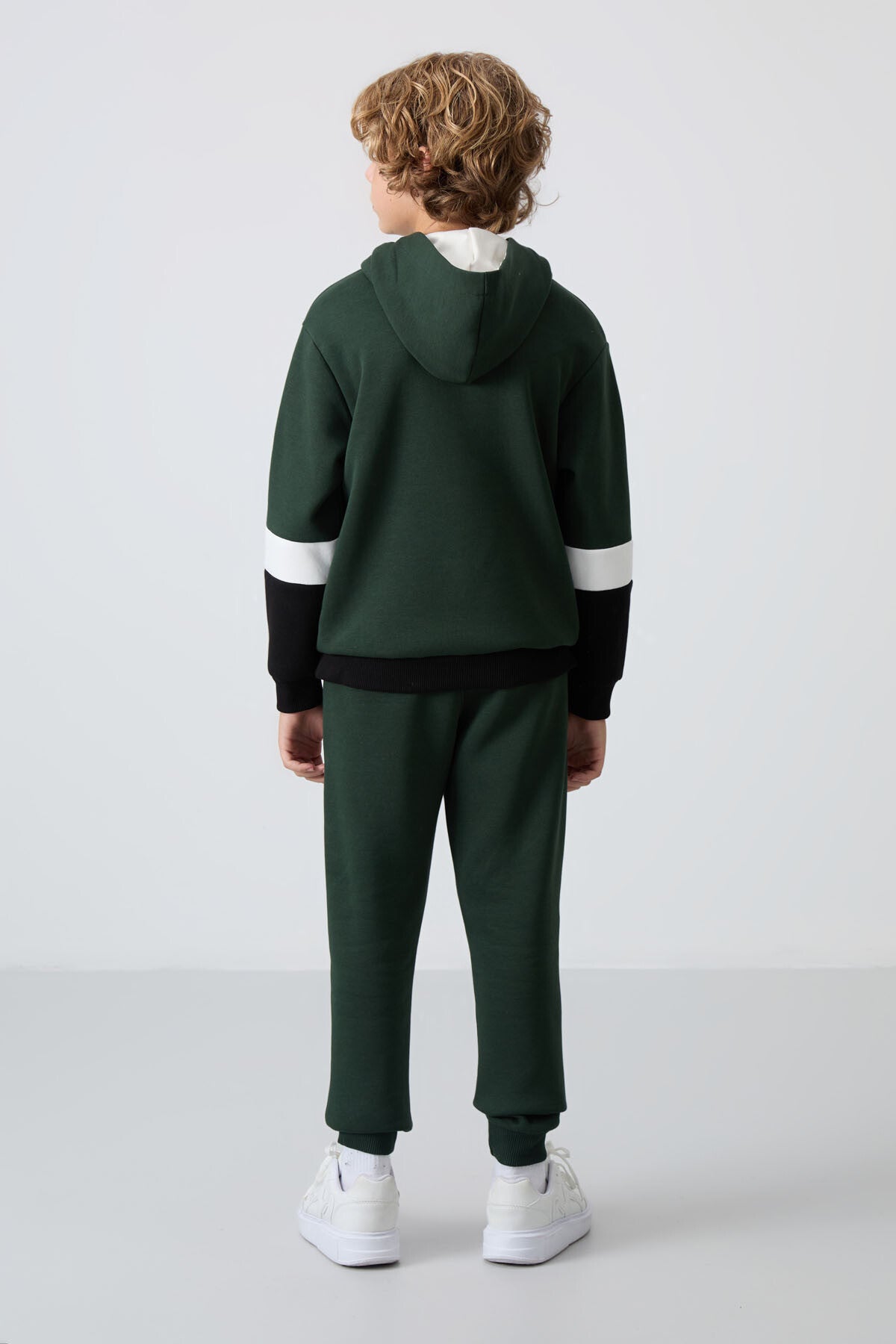 Çam Yeşil Pamuklu Kalın İçi Tüylü Standart Fit Nakışlı Erkek Çocuk Eşofman Takım - 11255