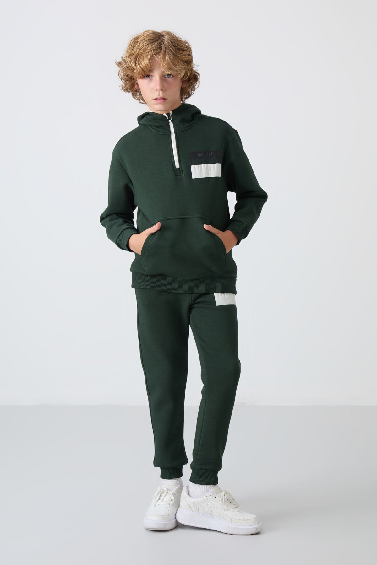 Çam Yeşil Pamuklu Kalın İçi Tüylü Standart Fit Baskılı Erkek Çocuk Eşofman Takım - 11246