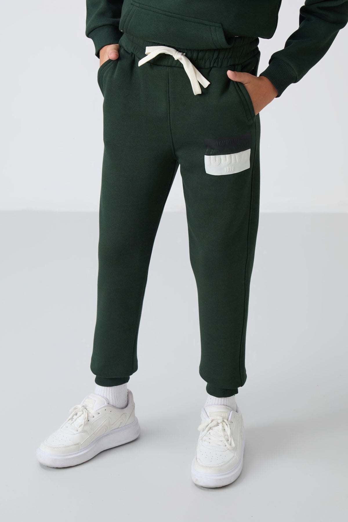 Çam Yeşil Pamuklu Kalın İçi Tüylü Standart Fit Baskılı Erkek Çocuk Eşofman Takım - 11246