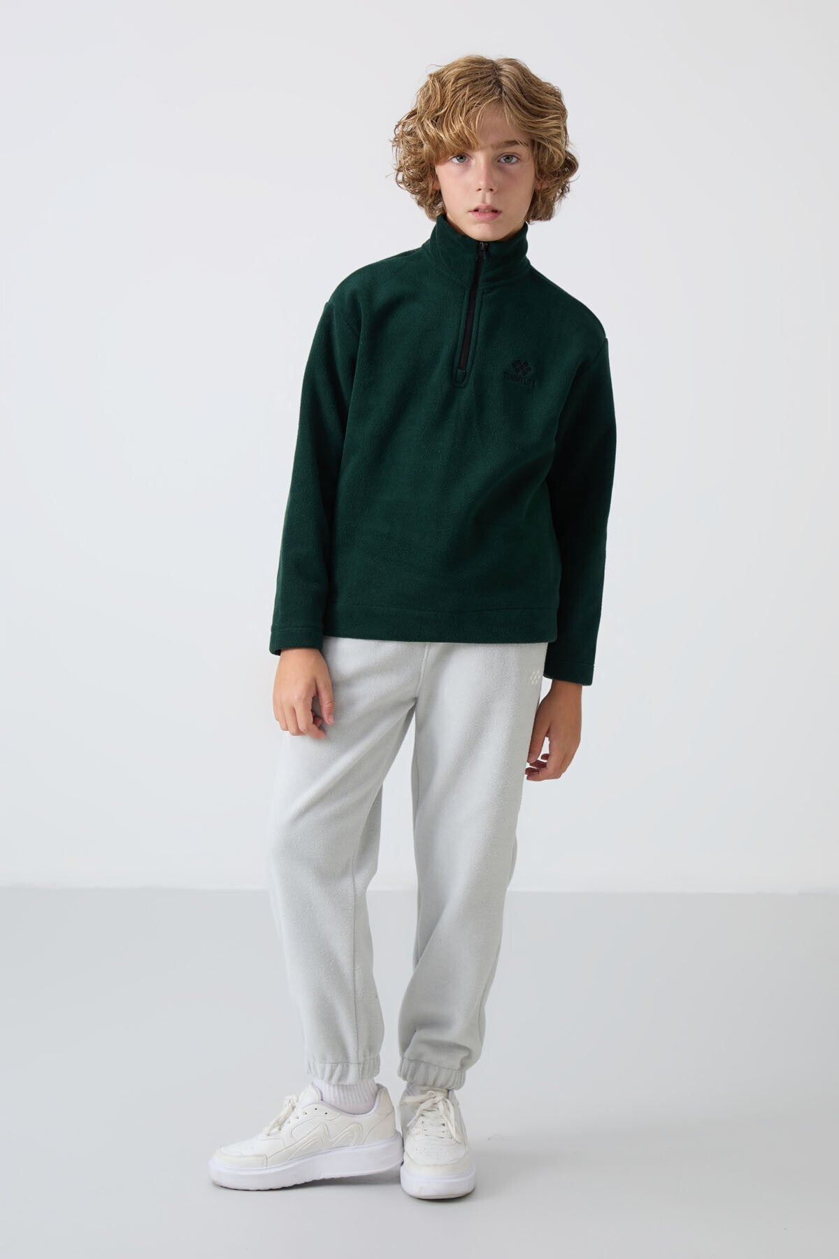 Çam Yeşil Kalın Yumuşak Dokulu Standart Fit Nakışlı Polar Erkek Çocuk Sweatshirt - 11221