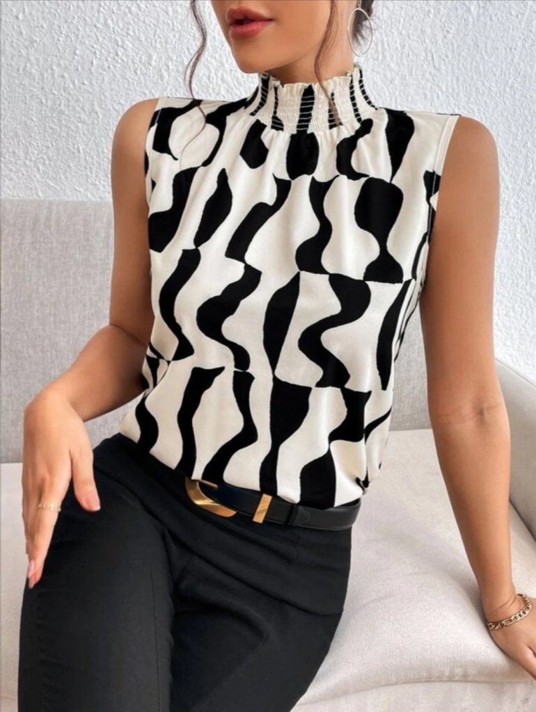 Women's Sleeveless Turtleneck Patterned Supreme Blouse