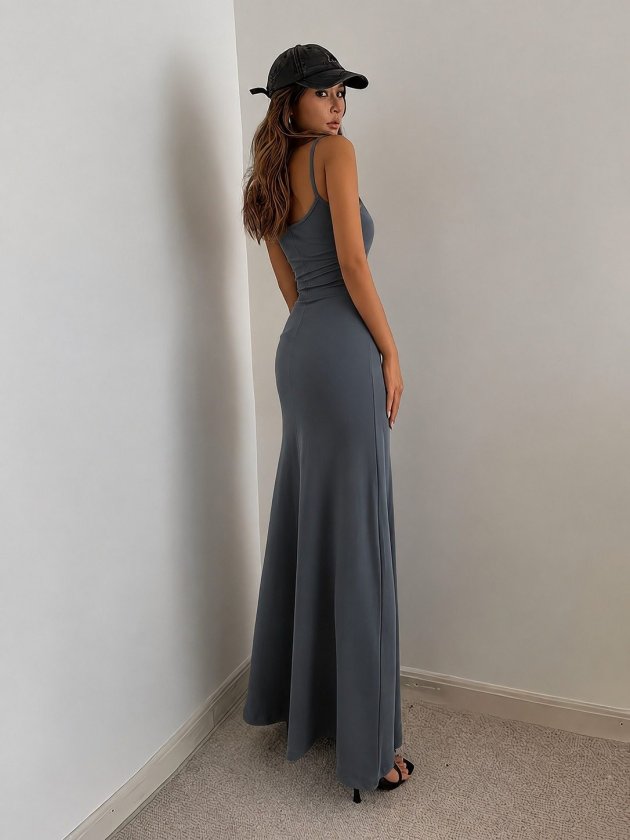 Women's Spaghetti Strap Round Neck Long Sandy Dress