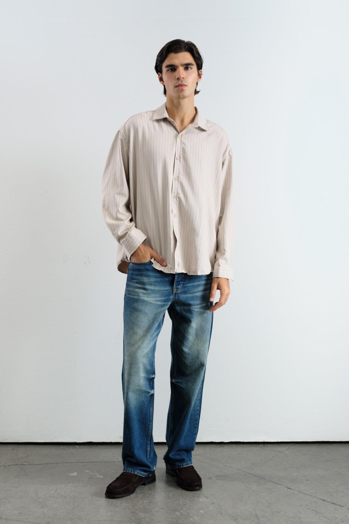 ÇİZGİLİ EFEKTLİ MODAL BEJ GÖMLEK