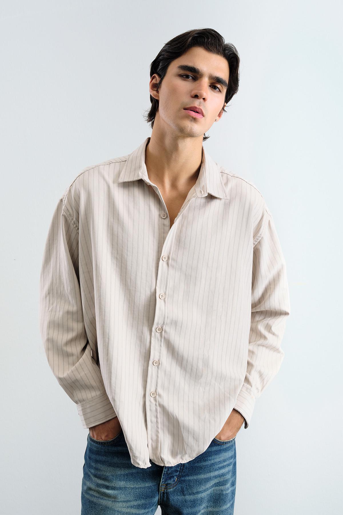 ÇİZGİLİ EFEKTLİ MODAL BEJ GÖMLEK