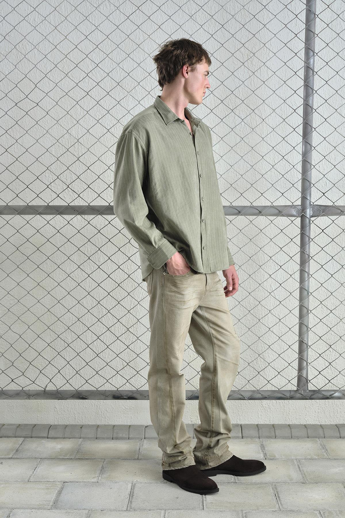 ÇİZGİLİ EFEKTLİ MODAL HAKİ GÖMLEK