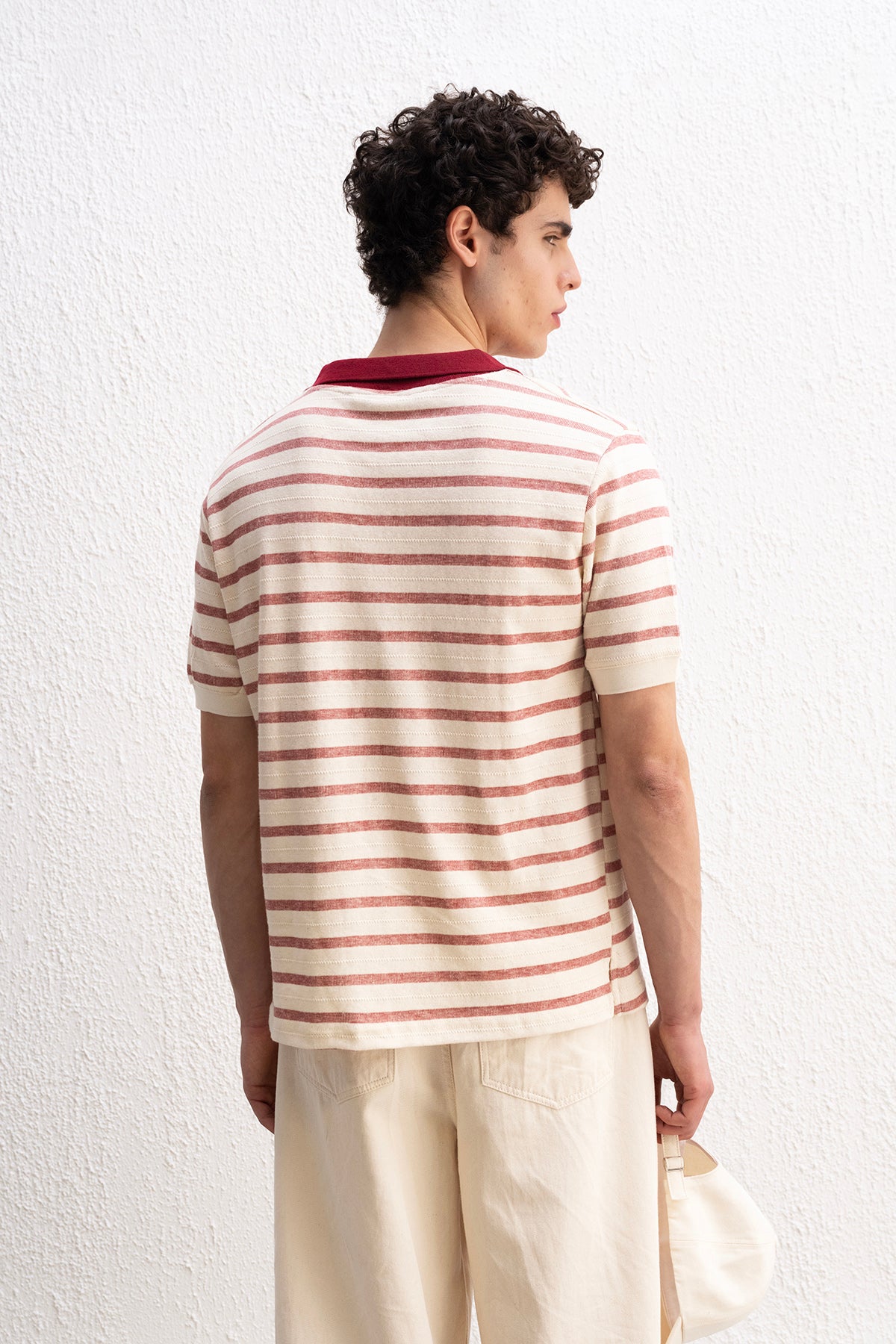 ÇİZGİLİ POLO YAKA KIRMIZI T-SHIRT