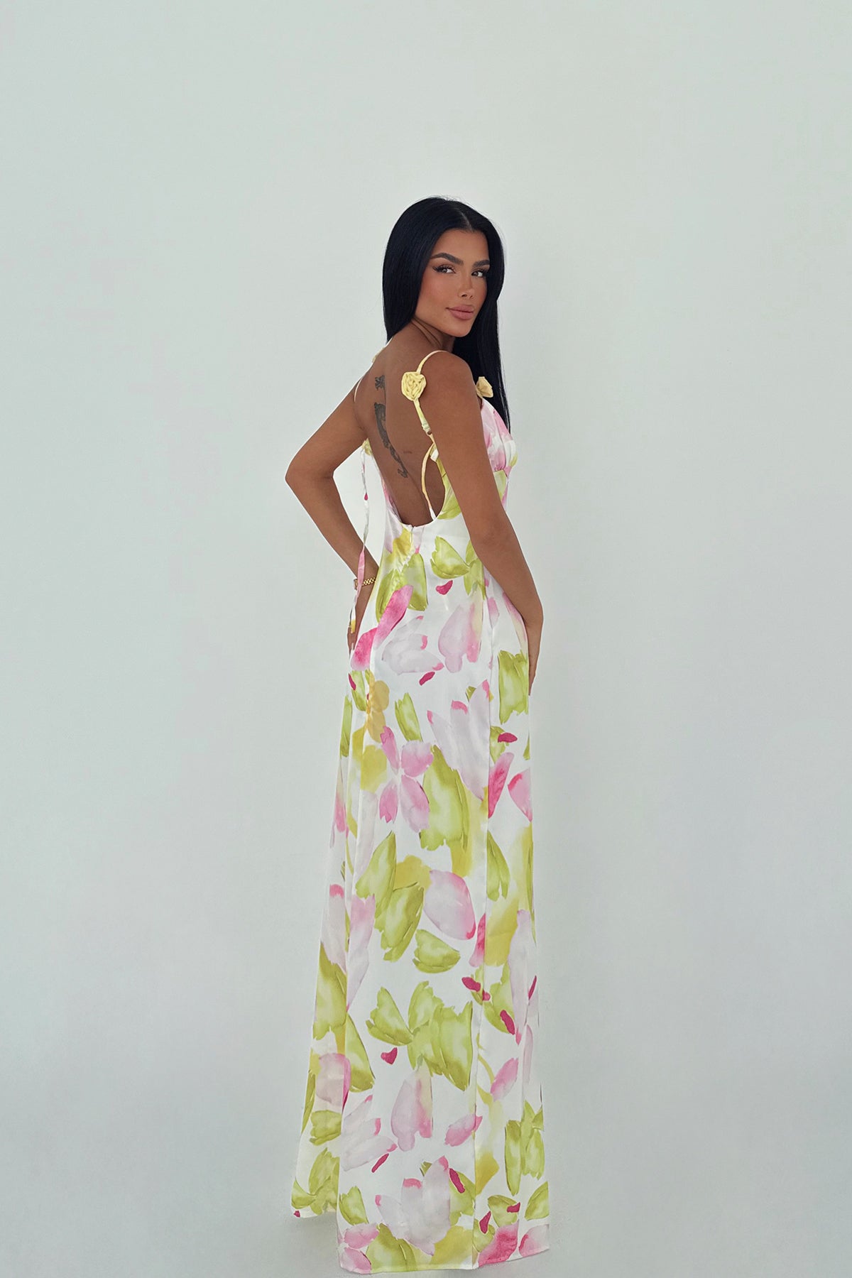 Çok Renkli Chyler Uzun Çiçek Desenli Elbise ATE-3369