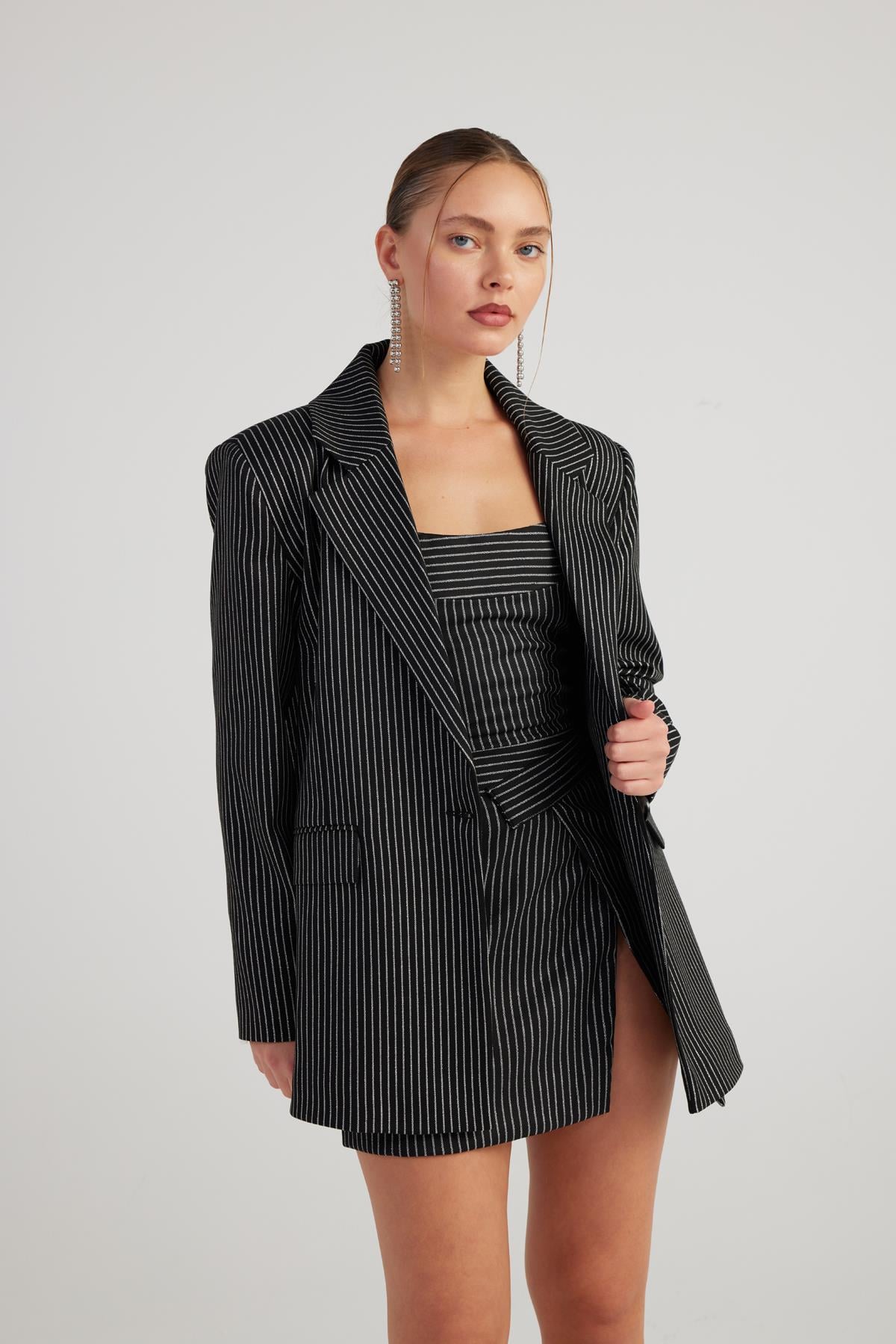 Oversize Kesim Simli Çizgili Eden Blazer Ceket Siyah