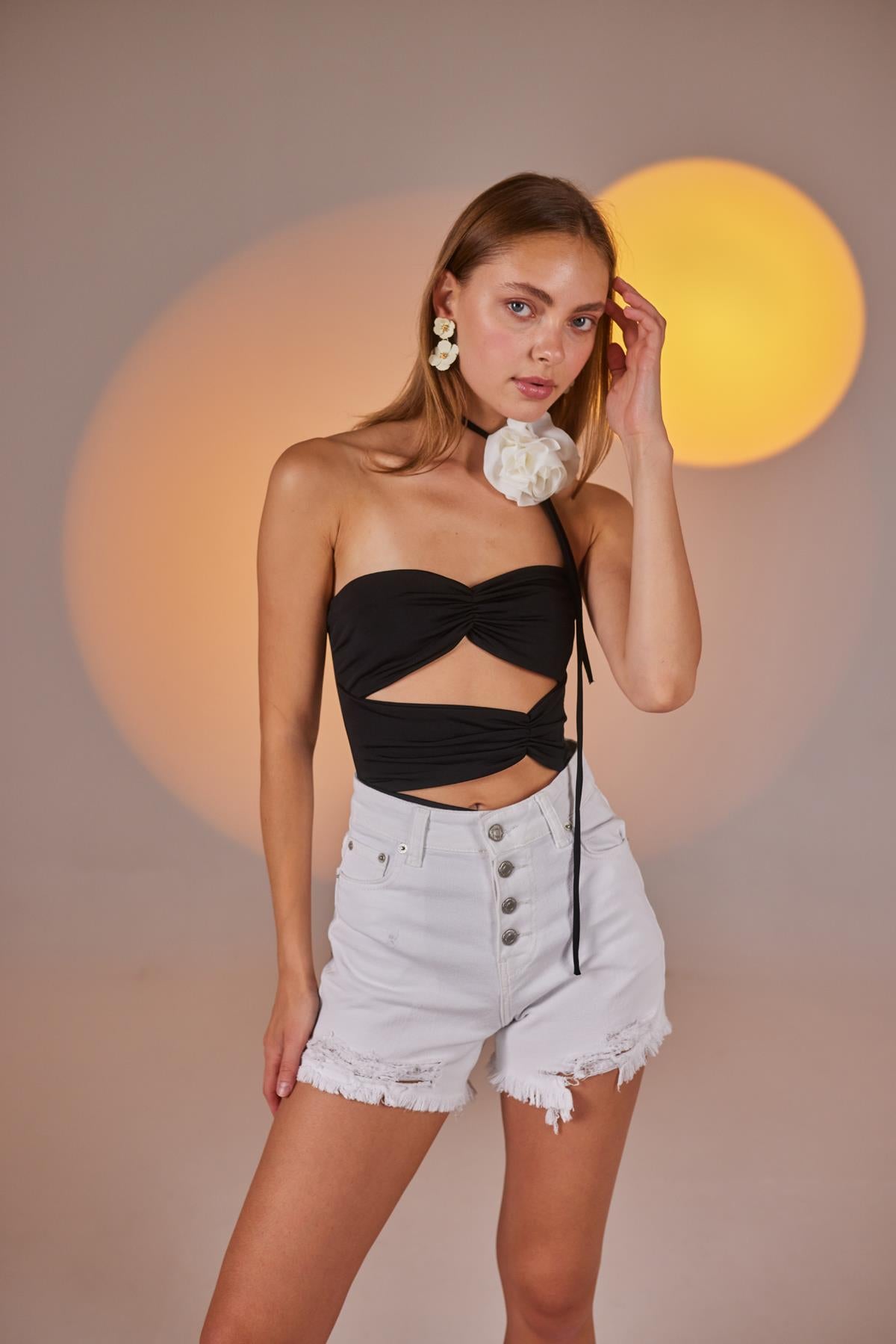 Yırtık Detaylı Likralı Distressed Jean Şort Beyaz Beyaz L / 30