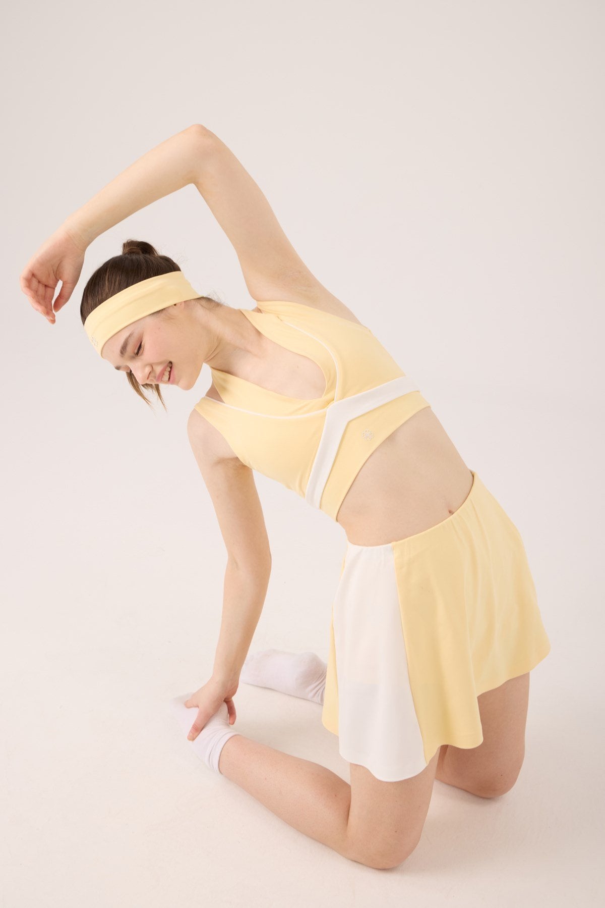 V Yaka Stella Büstiyer Sarı