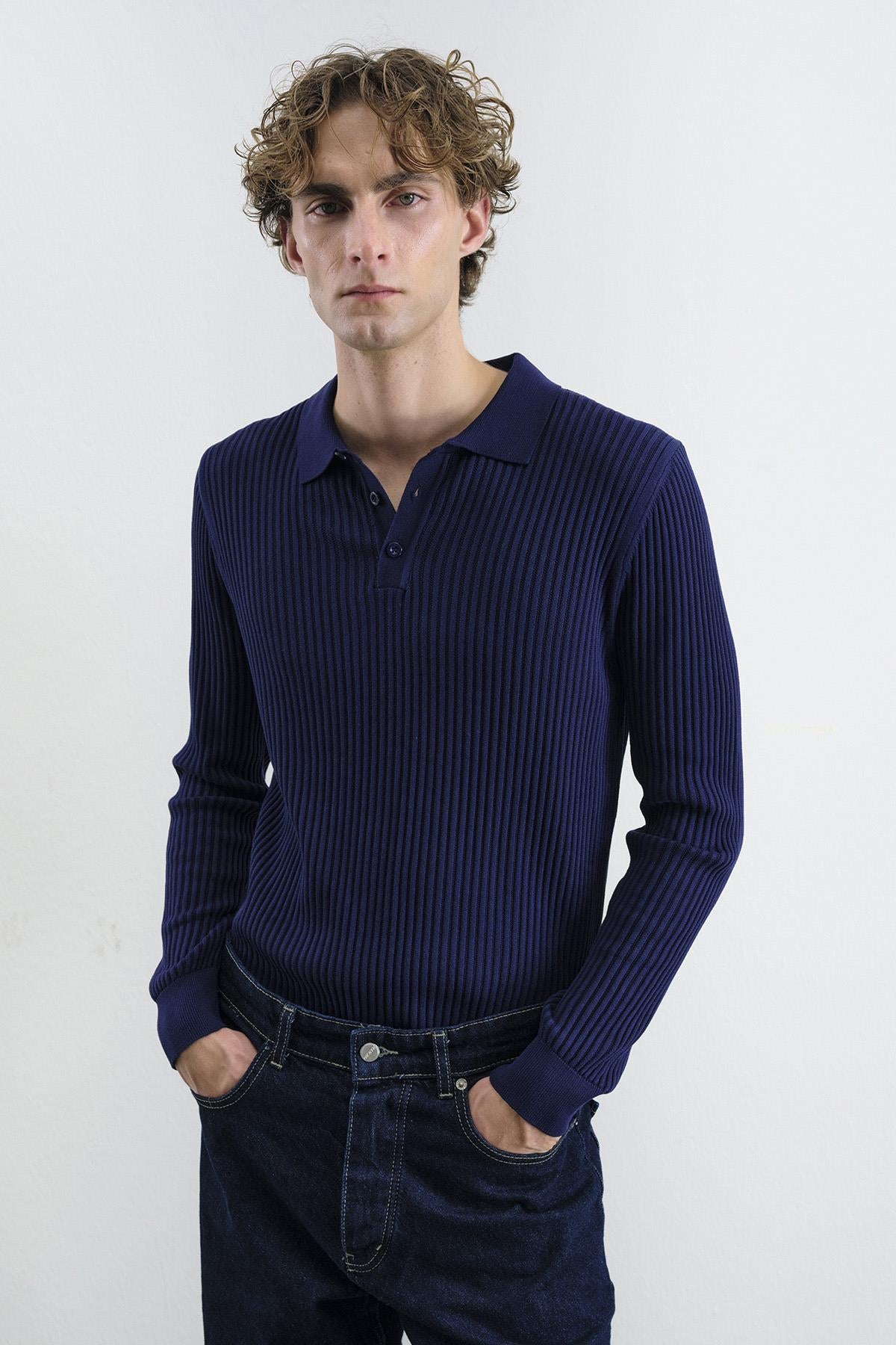 DAR KESİM DÜĞMELİ LACİVERT POLO YAKA TRİKO